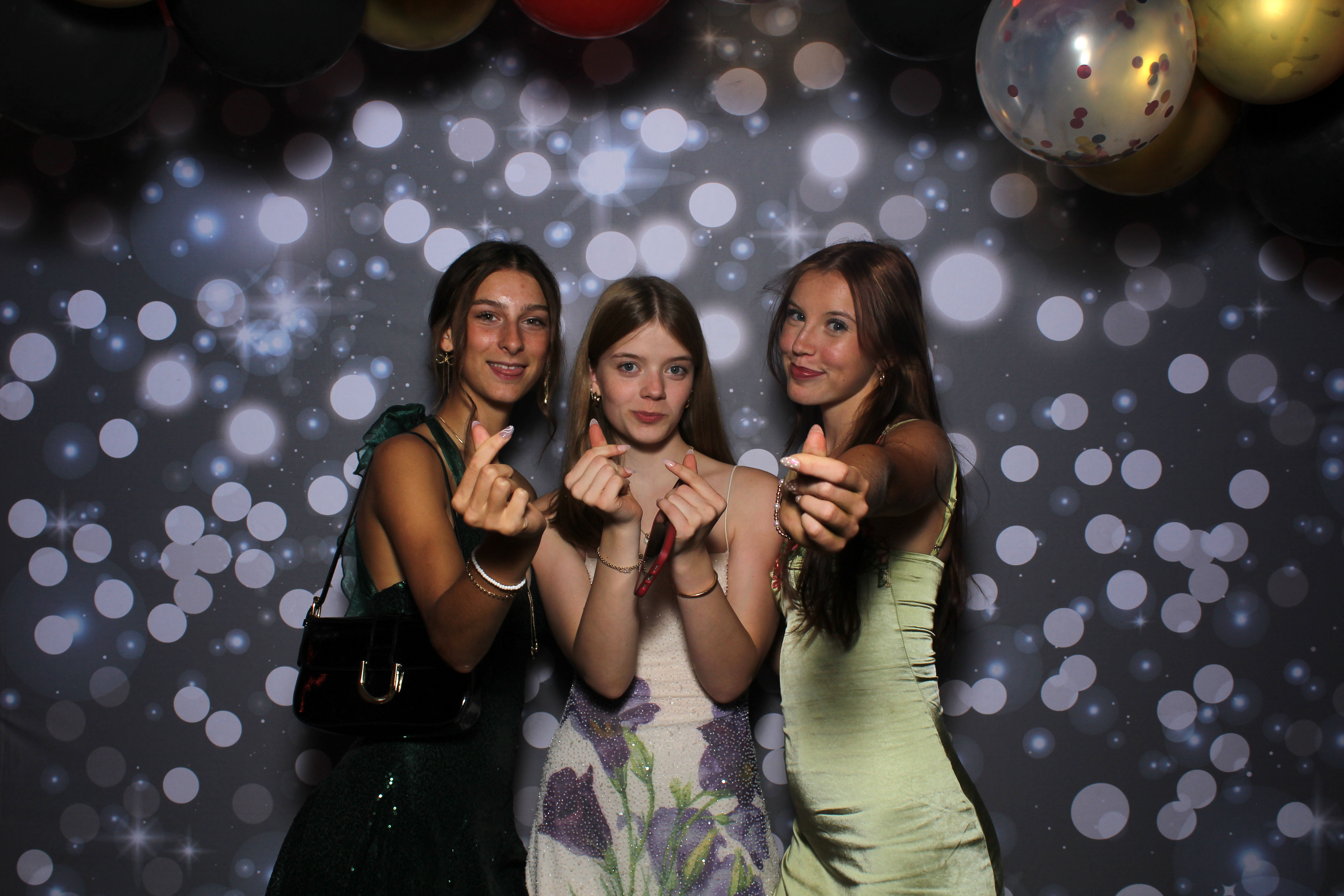 Walnut Hills Homecoming | View more photos from the event at gallery.photoboothcincy.com/u/PhotoBoothCincy/Walnut-Hills-Homecoming-0