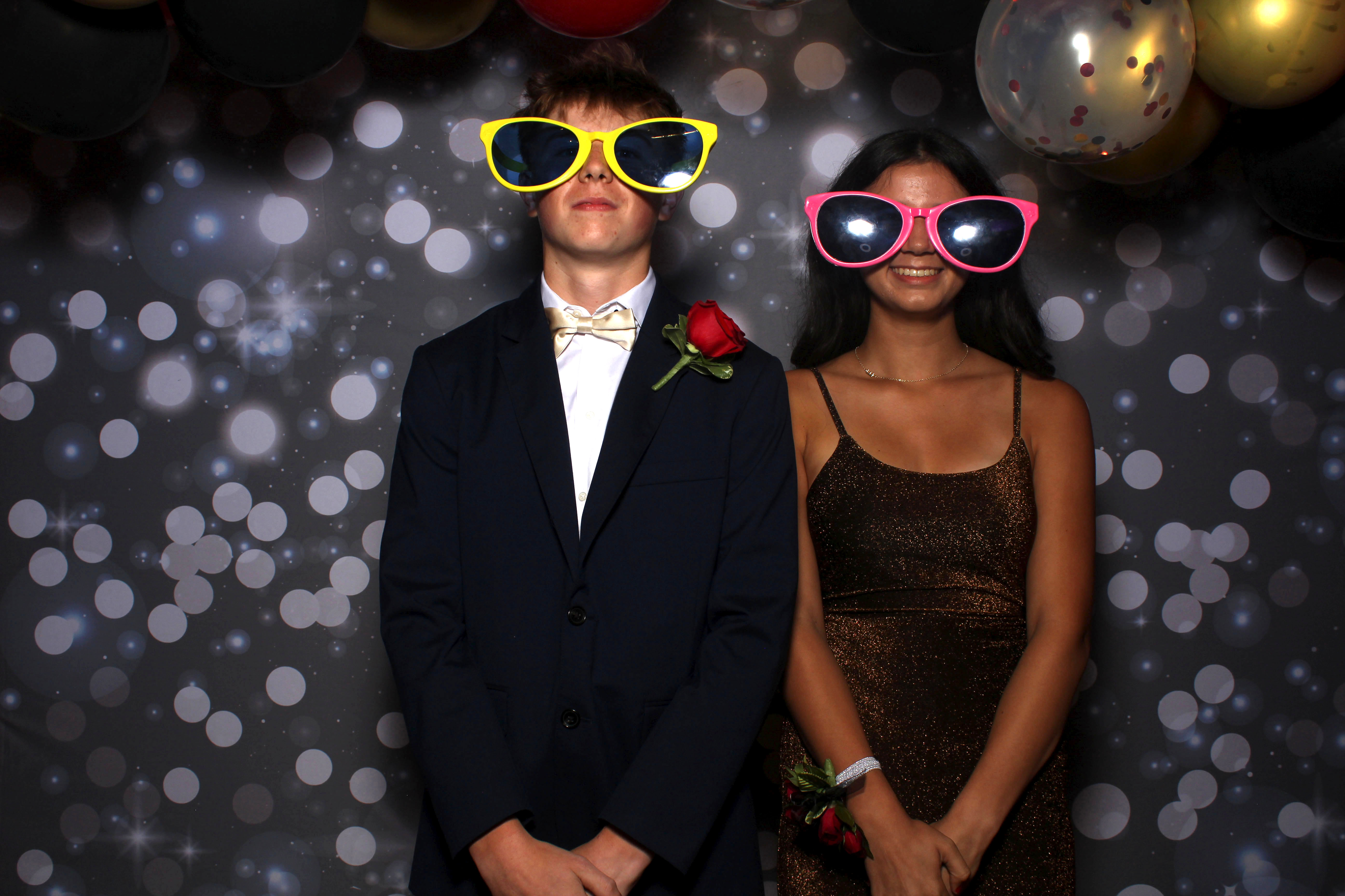 Walnut Hills Homecoming | View more photos from the event at gallery.photoboothcincy.com/u/PhotoBoothCincy/Walnut-Hills-Homecoming-0