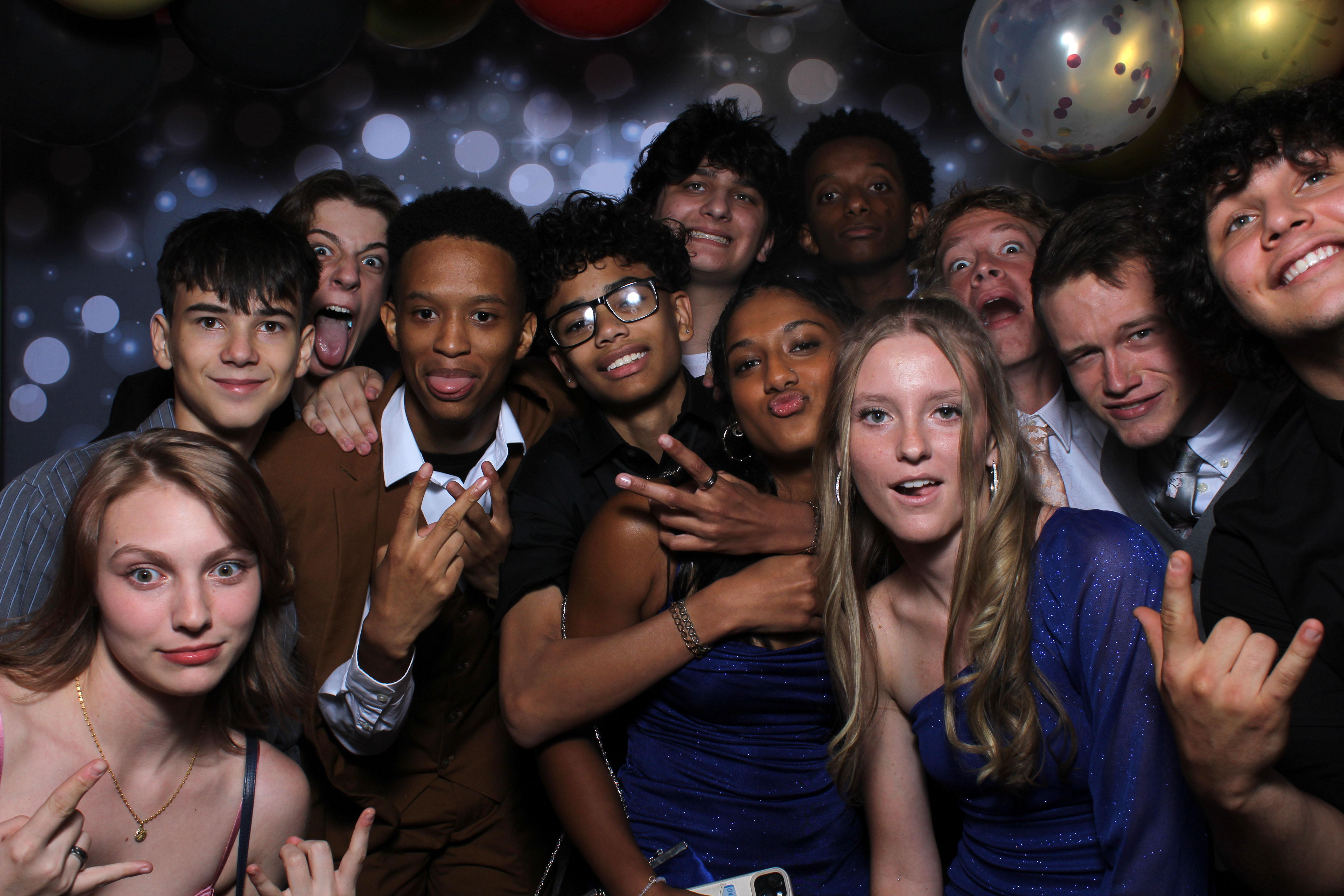 Walnut Hills Homecoming | View more photos from the event at gallery.photoboothcincy.com/u/PhotoBoothCincy/Walnut-Hills-Homecoming-0