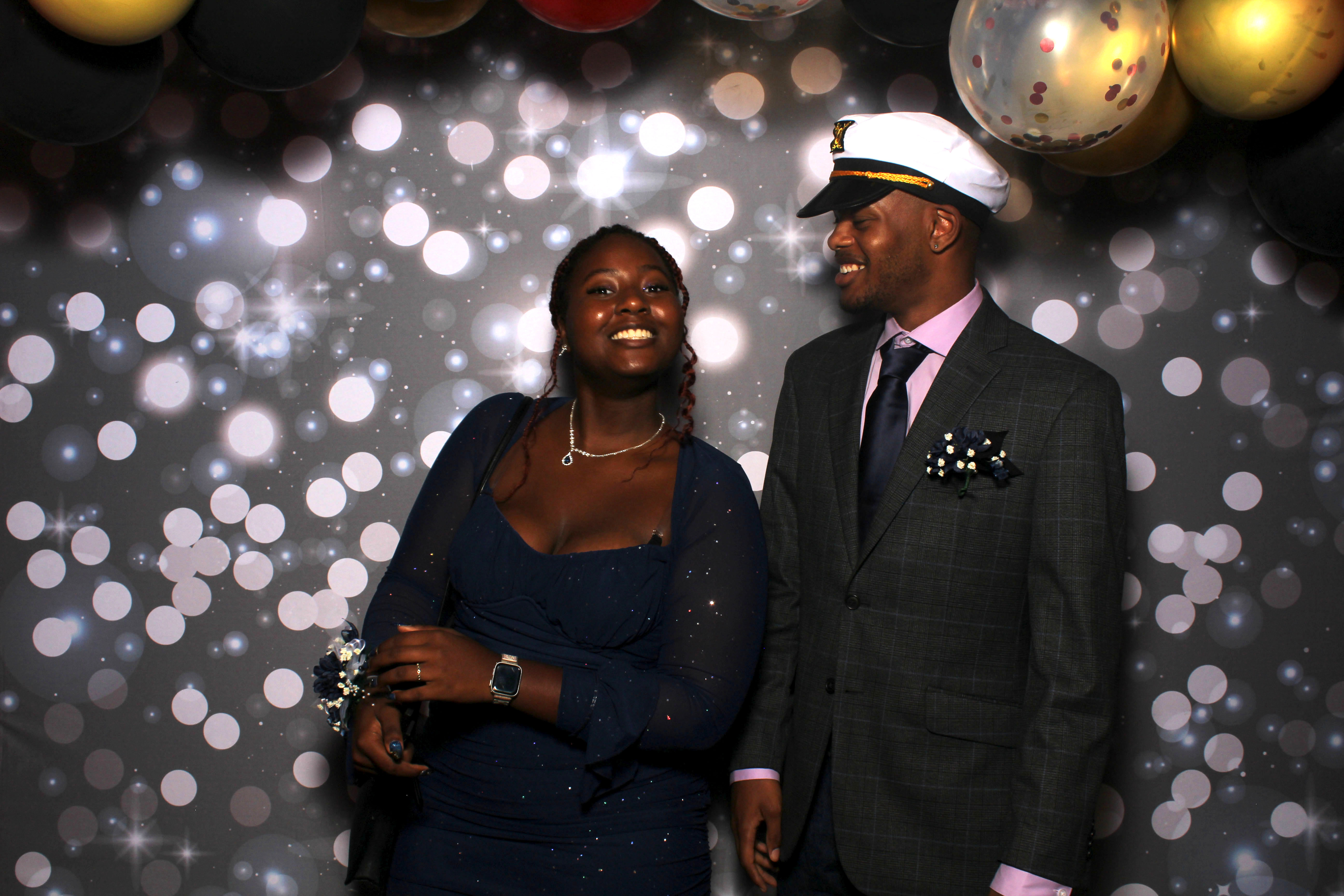 Walnut Hills Homecoming | View more photos from the event at gallery.photoboothcincy.com/u/PhotoBoothCincy/Walnut-Hills-Homecoming-0