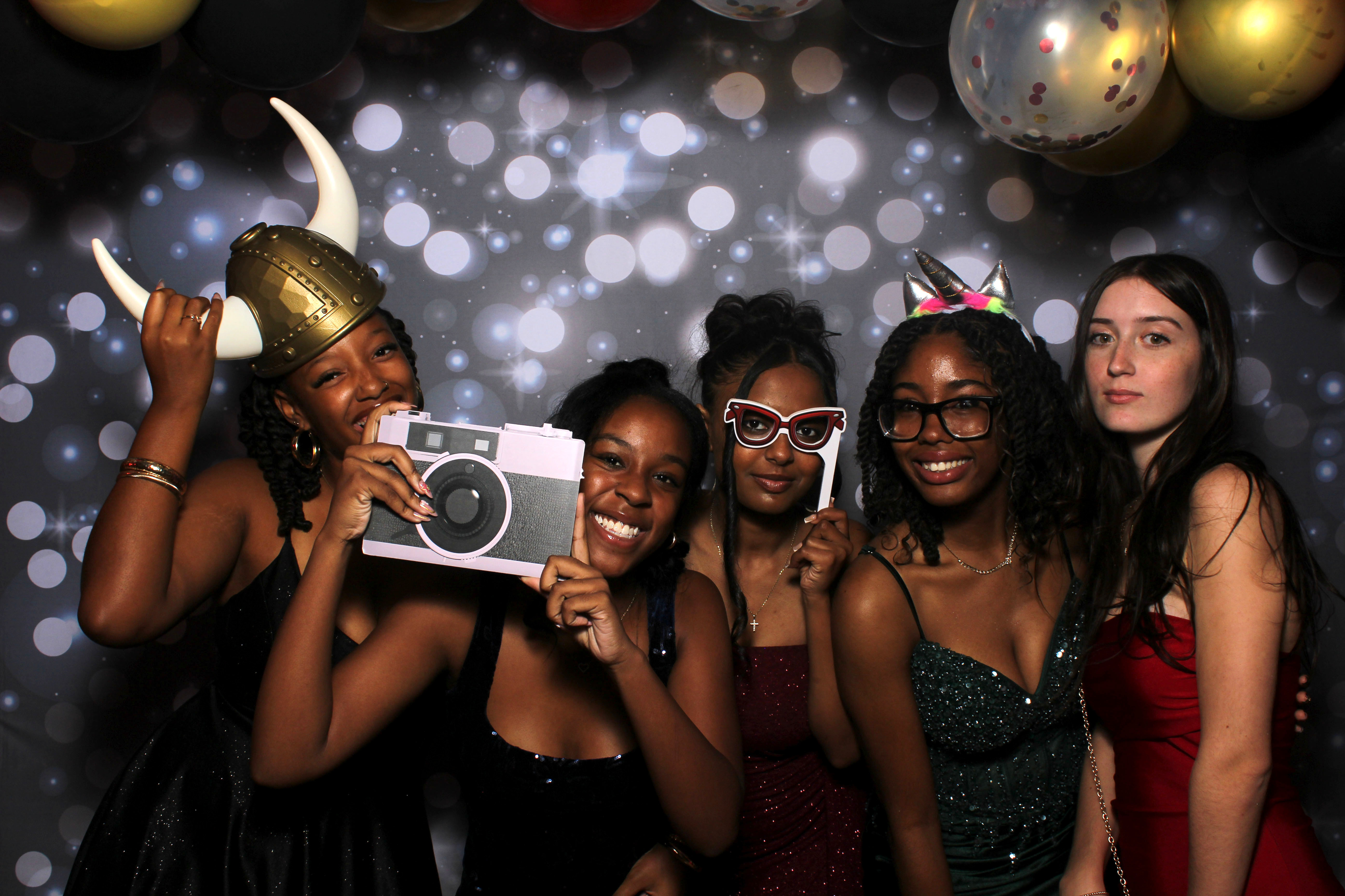 Walnut Hills Homecoming | View more photos from the event at gallery.photoboothcincy.com/u/PhotoBoothCincy/Walnut-Hills-Homecoming-0