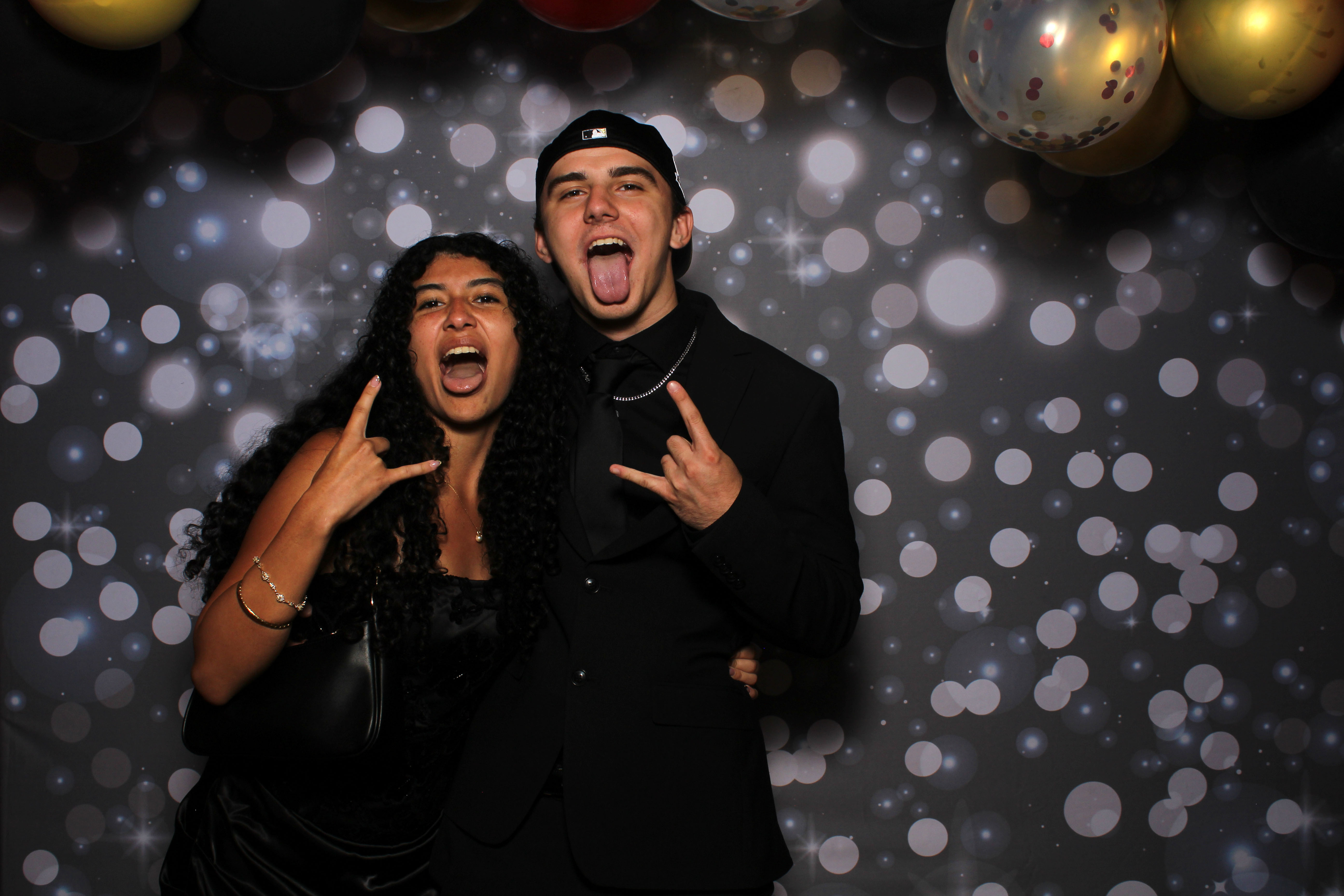 Walnut Hills Homecoming | View more photos from the event at gallery.photoboothcincy.com/u/PhotoBoothCincy/Walnut-Hills-Homecoming-0