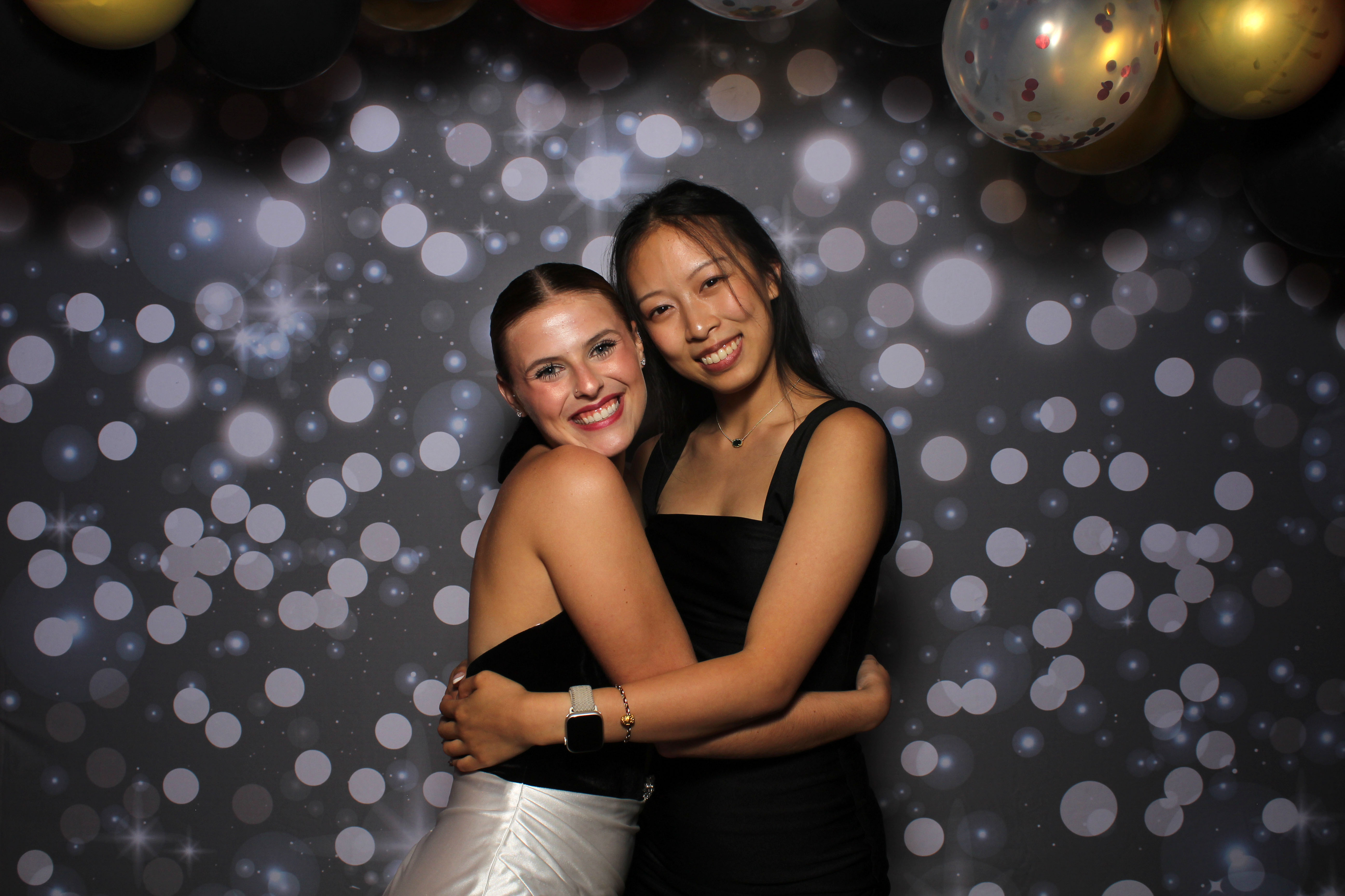 Walnut Hills Homecoming | View more photos from the event at gallery.photoboothcincy.com/u/PhotoBoothCincy/Walnut-Hills-Homecoming-0