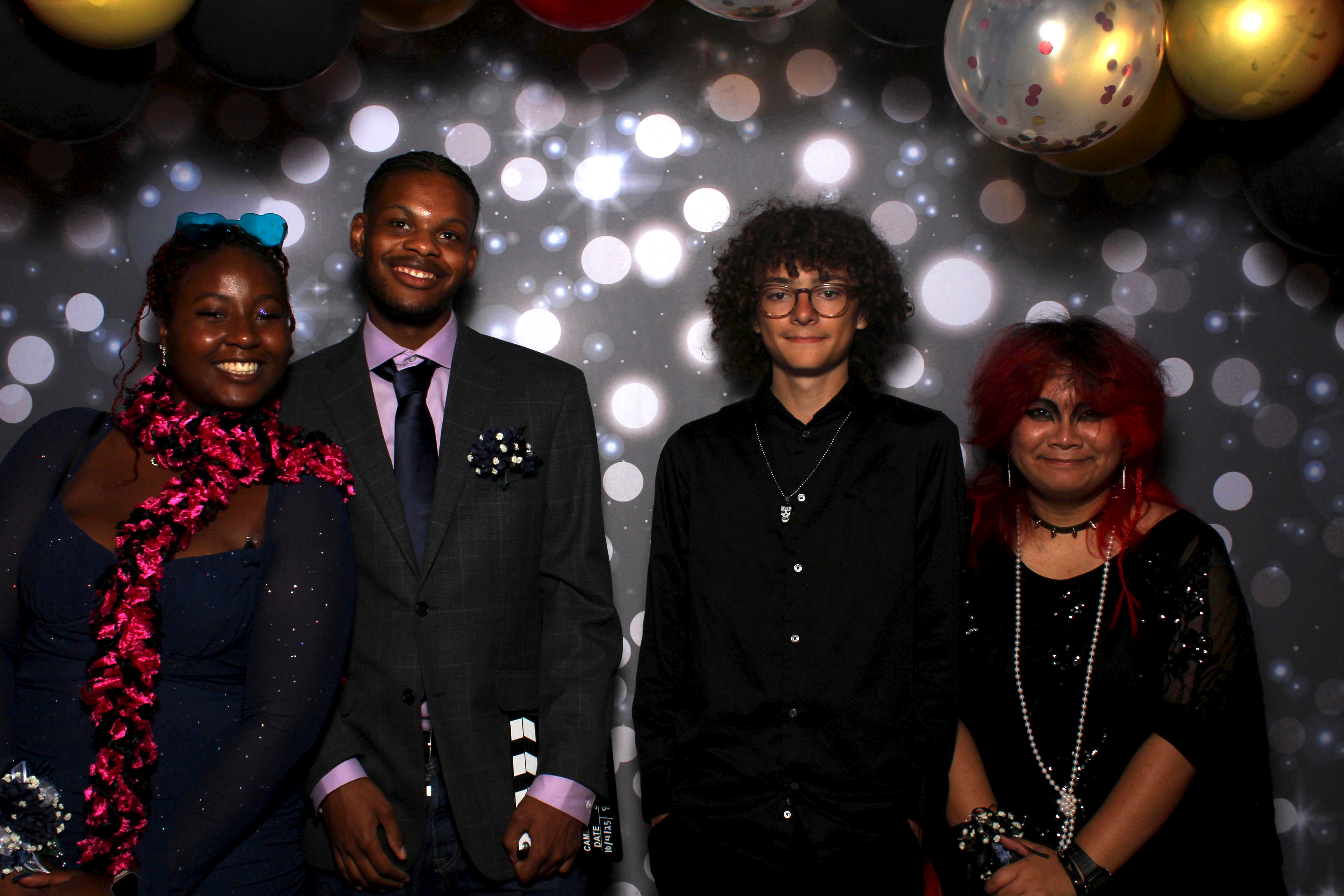 Walnut Hills Homecoming | View more photos from the event at gallery.photoboothcincy.com/u/PhotoBoothCincy/Walnut-Hills-Homecoming-0