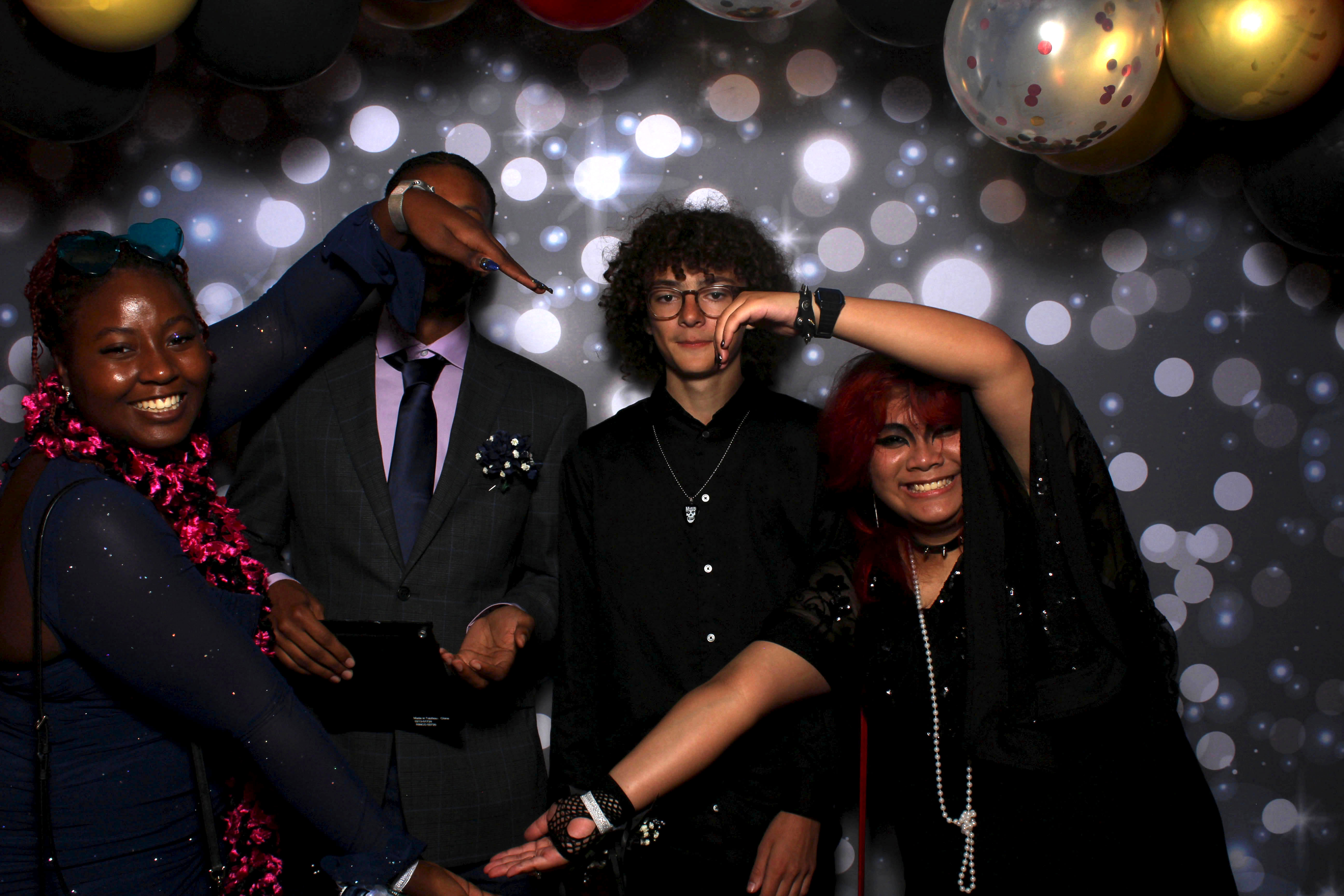 Walnut Hills Homecoming | View more photos from the event at gallery.photoboothcincy.com/u/PhotoBoothCincy/Walnut-Hills-Homecoming-0