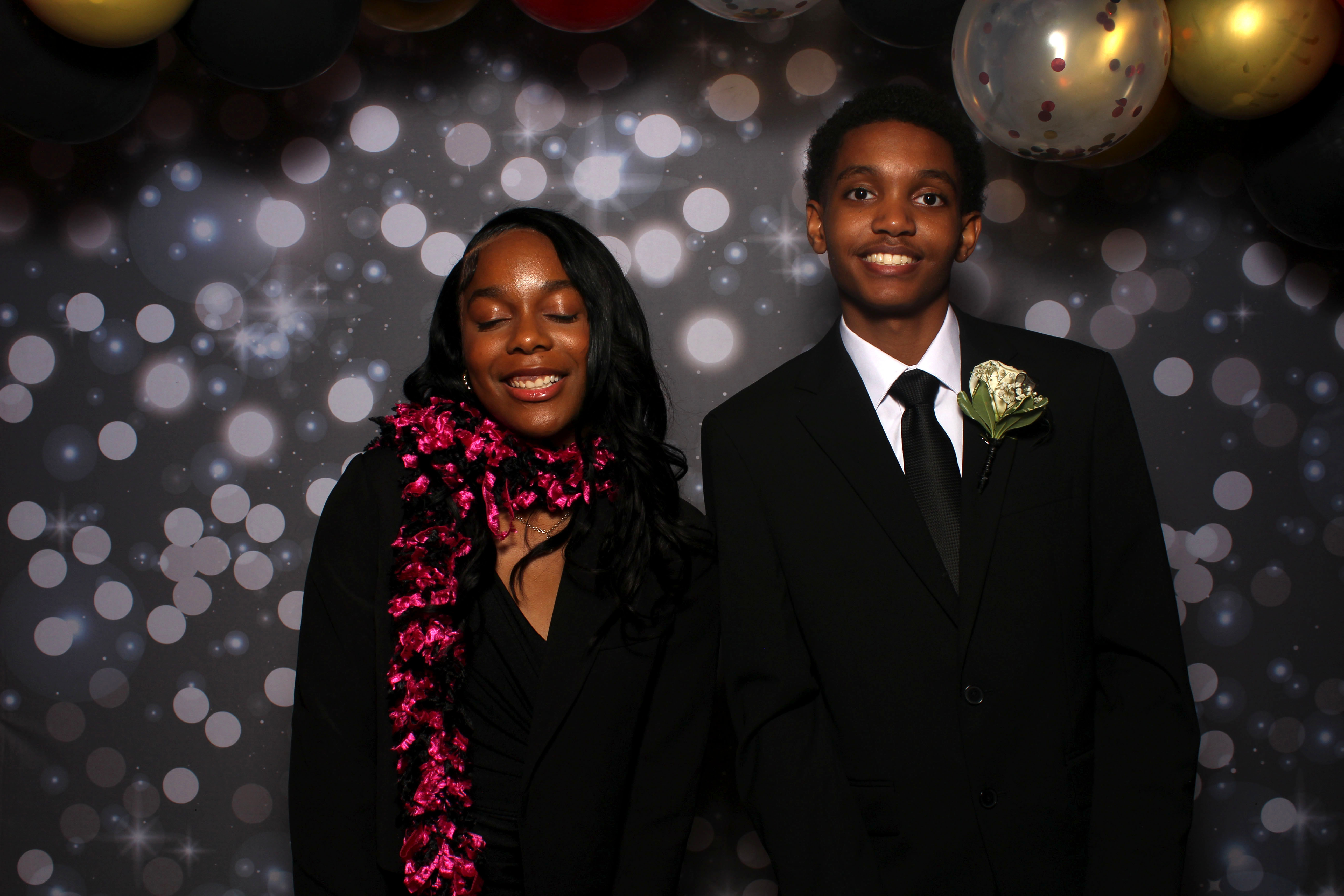 Walnut Hills Homecoming | View more photos from the event at gallery.photoboothcincy.com/u/PhotoBoothCincy/Walnut-Hills-Homecoming-0