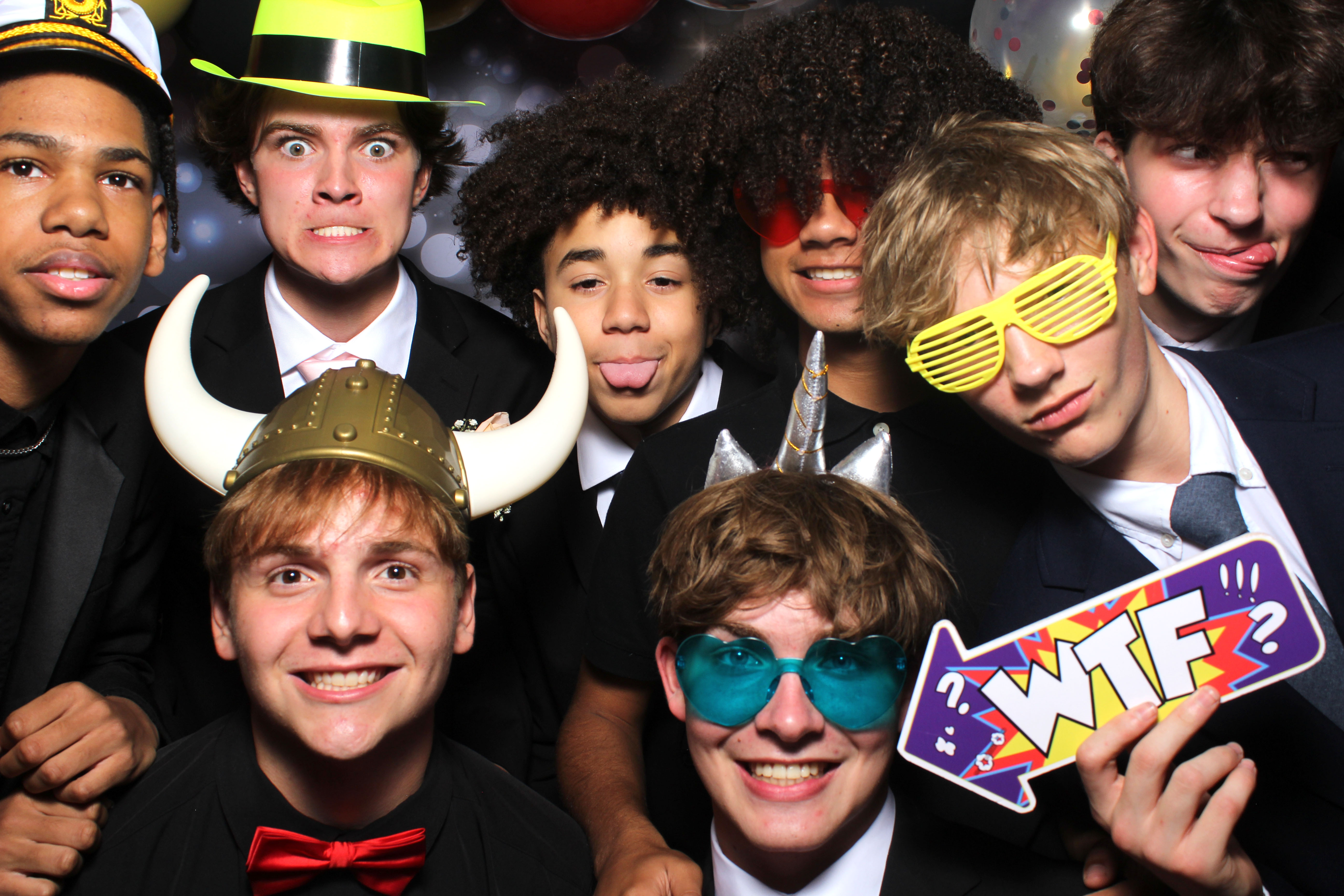 Walnut Hills Homecoming | View more photos from the event at gallery.photoboothcincy.com/u/PhotoBoothCincy/Walnut-Hills-Homecoming-0