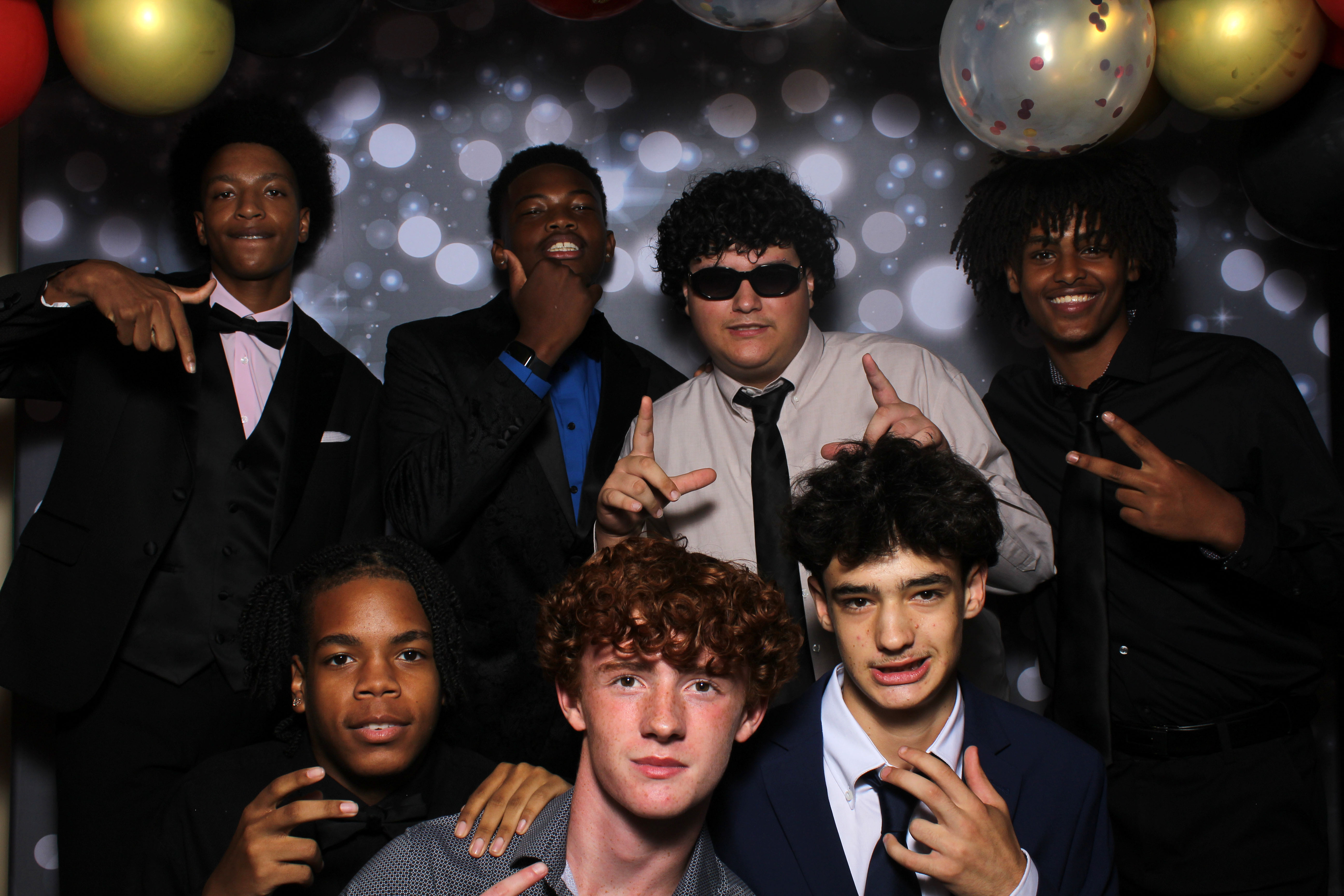 Walnut Hills Homecoming | View more photos from the event at gallery.photoboothcincy.com/u/PhotoBoothCincy/Walnut-Hills-Homecoming-0