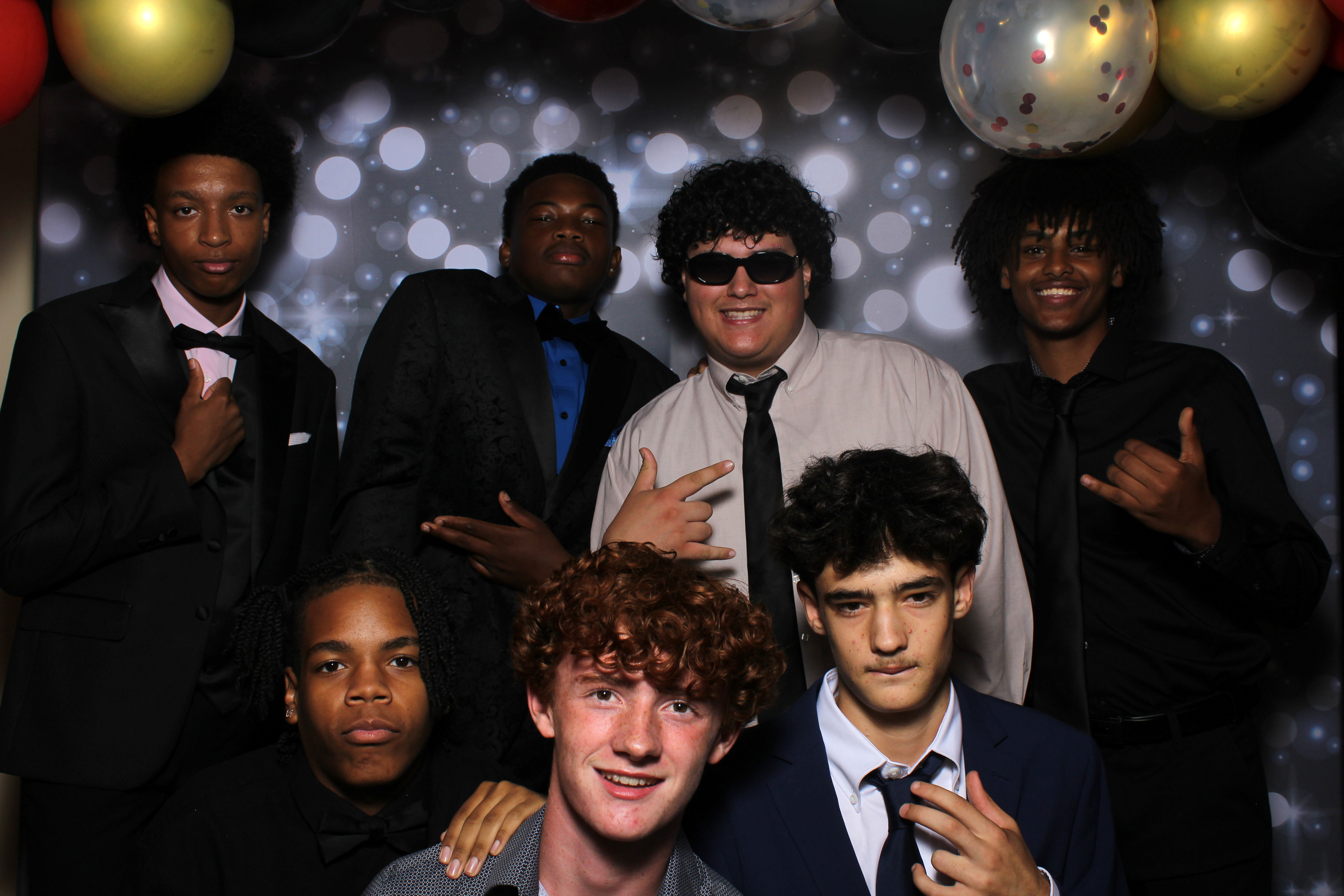 Walnut Hills Homecoming | View more photos from the event at gallery.photoboothcincy.com/u/PhotoBoothCincy/Walnut-Hills-Homecoming-0