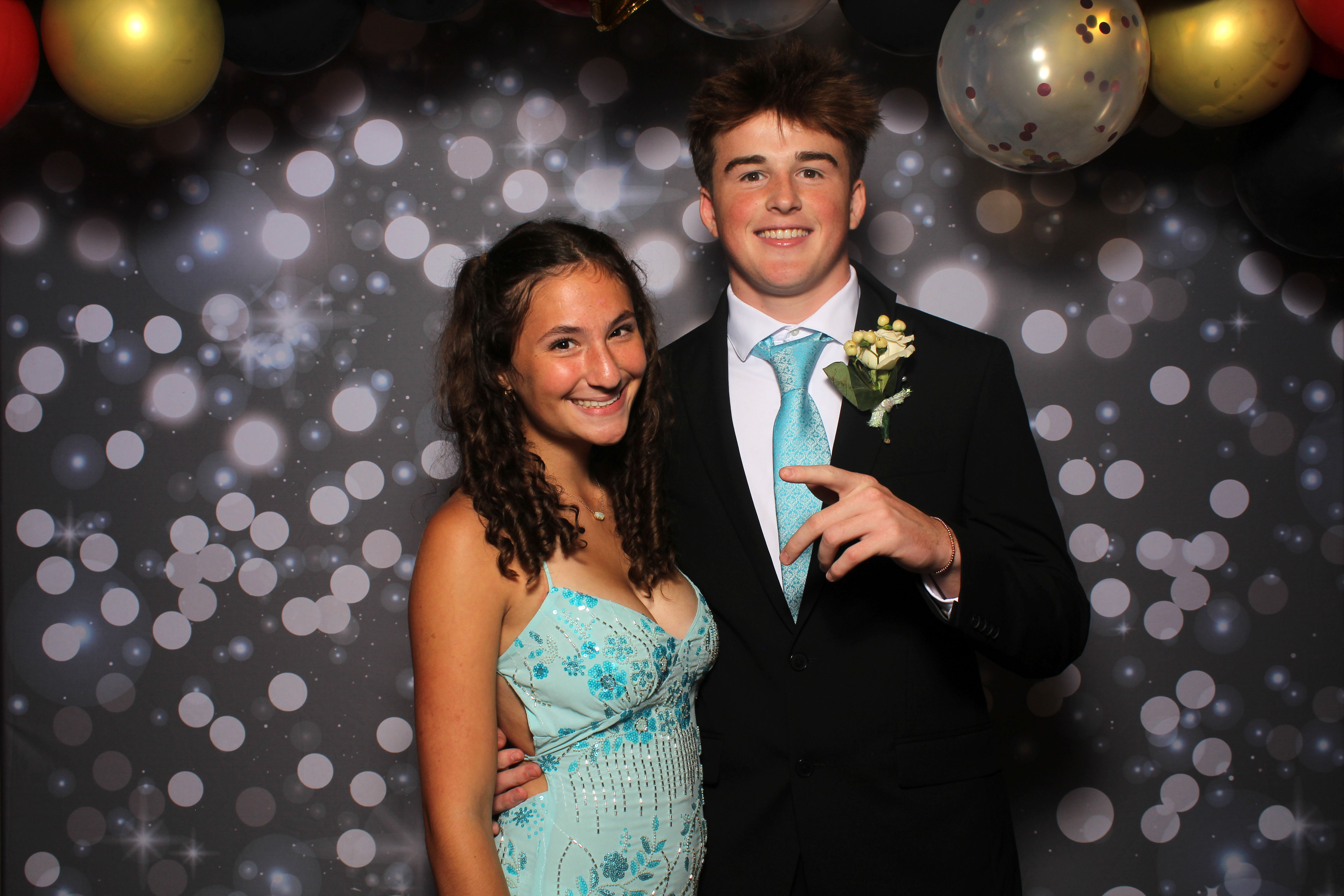 Walnut Hills Homecoming | View more photos from the event at gallery.photoboothcincy.com/u/PhotoBoothCincy/Walnut-Hills-Homecoming-0