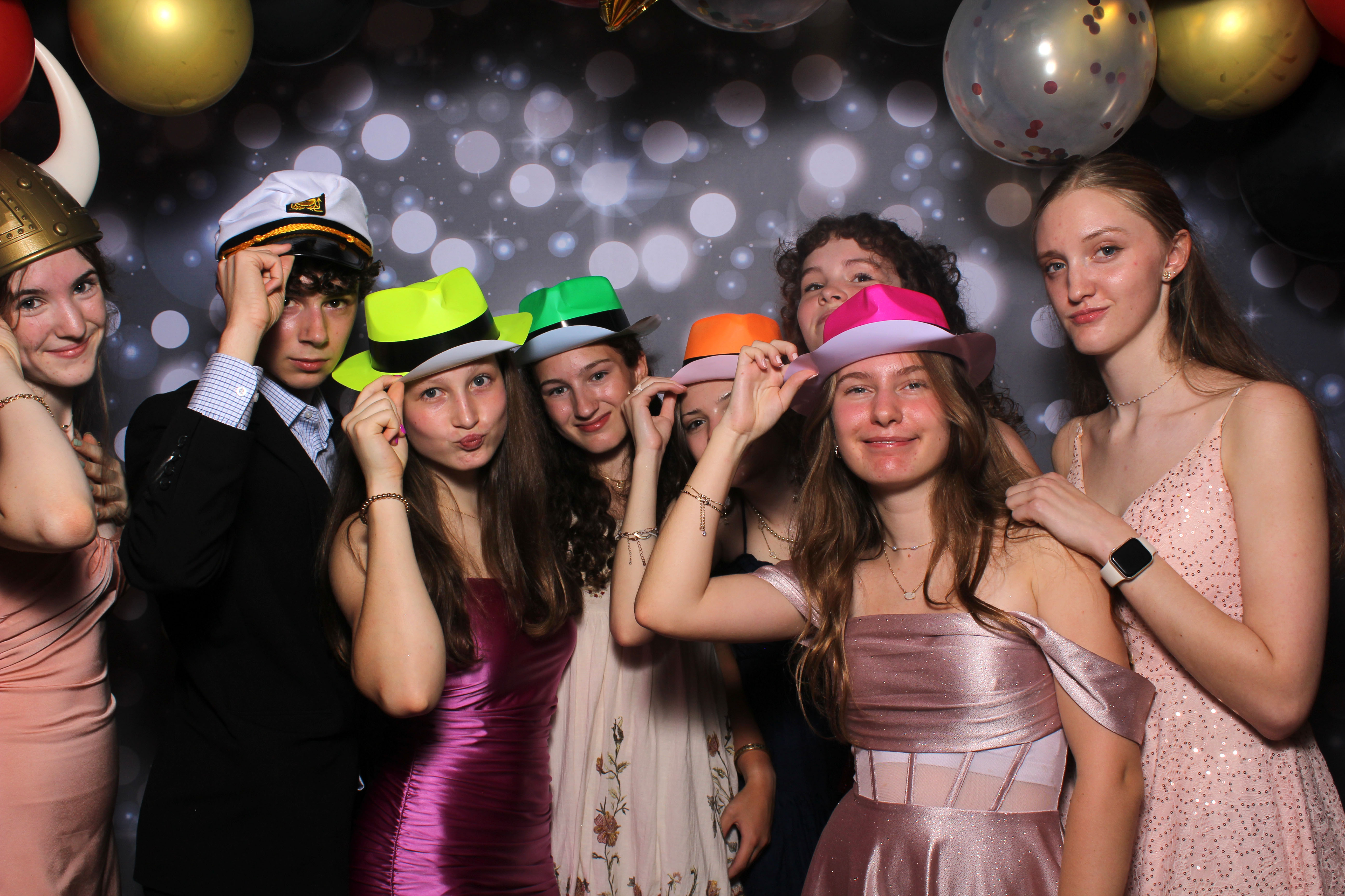 Walnut Hills Homecoming | View more photos from the event at gallery.photoboothcincy.com/u/PhotoBoothCincy/Walnut-Hills-Homecoming-0