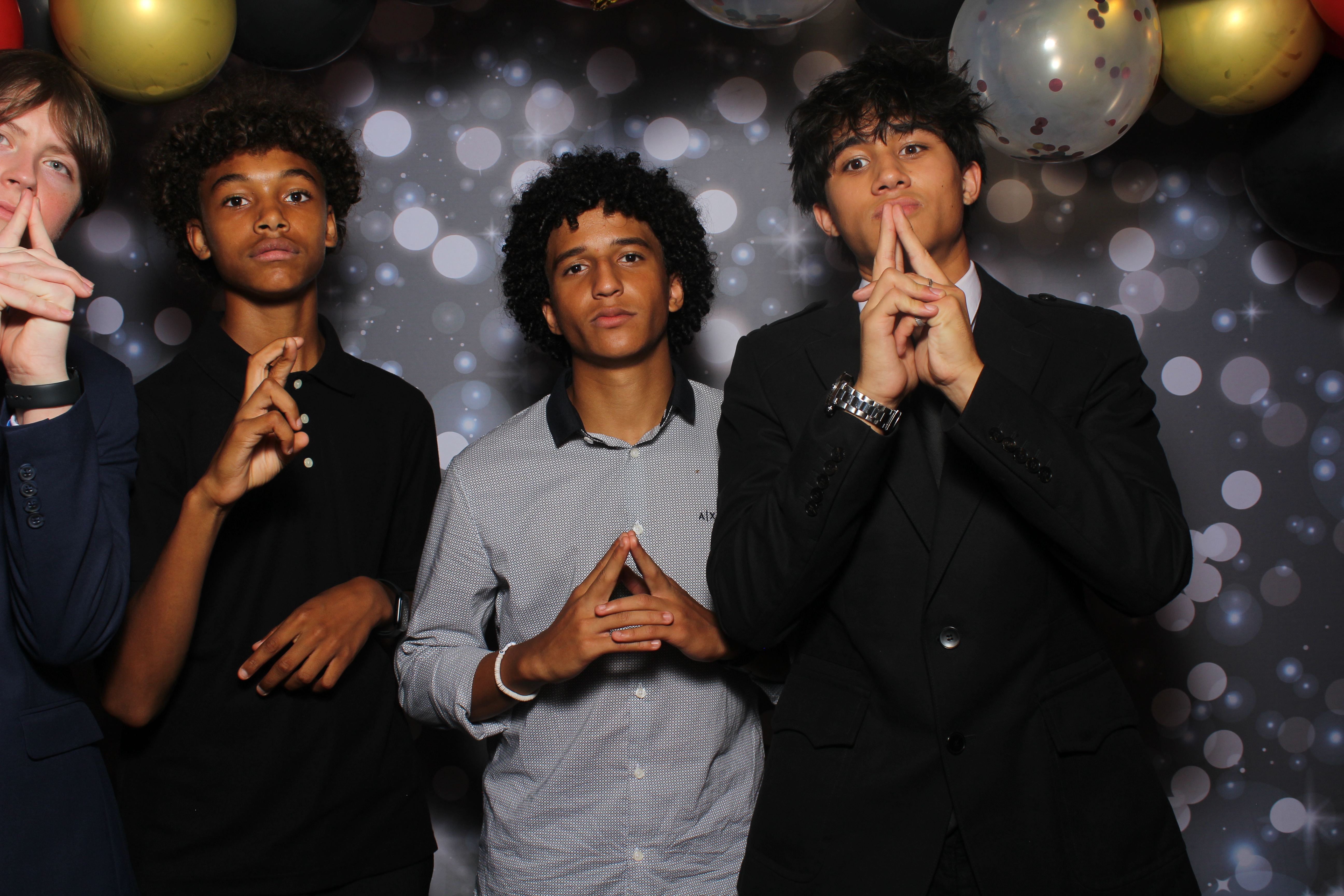 Walnut Hills Homecoming | View more photos from the event at gallery.photoboothcincy.com/u/PhotoBoothCincy/Walnut-Hills-Homecoming-0