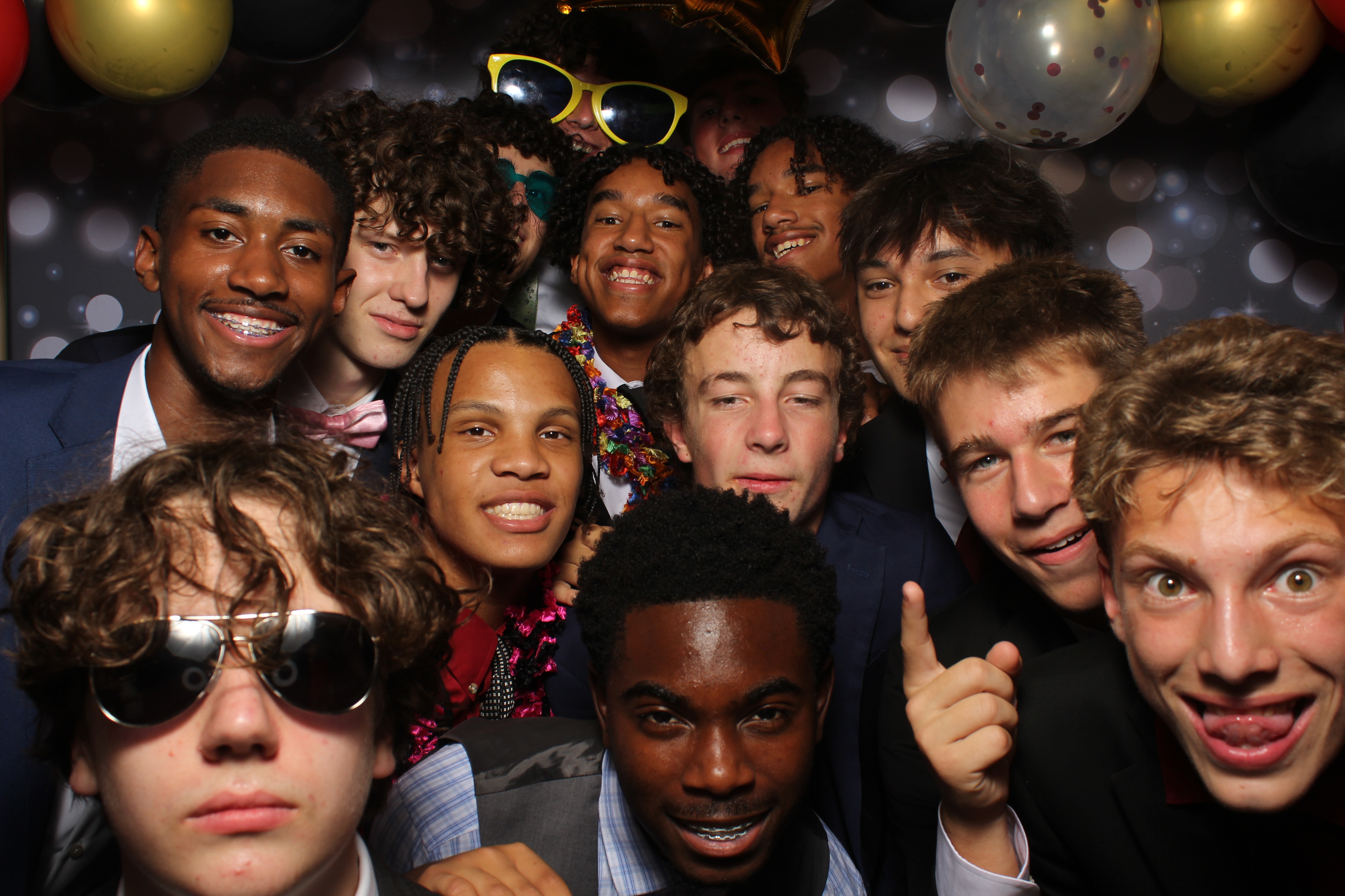 Walnut Hills Homecoming | View more photos from the event at gallery.photoboothcincy.com/u/PhotoBoothCincy/Walnut-Hills-Homecoming-0