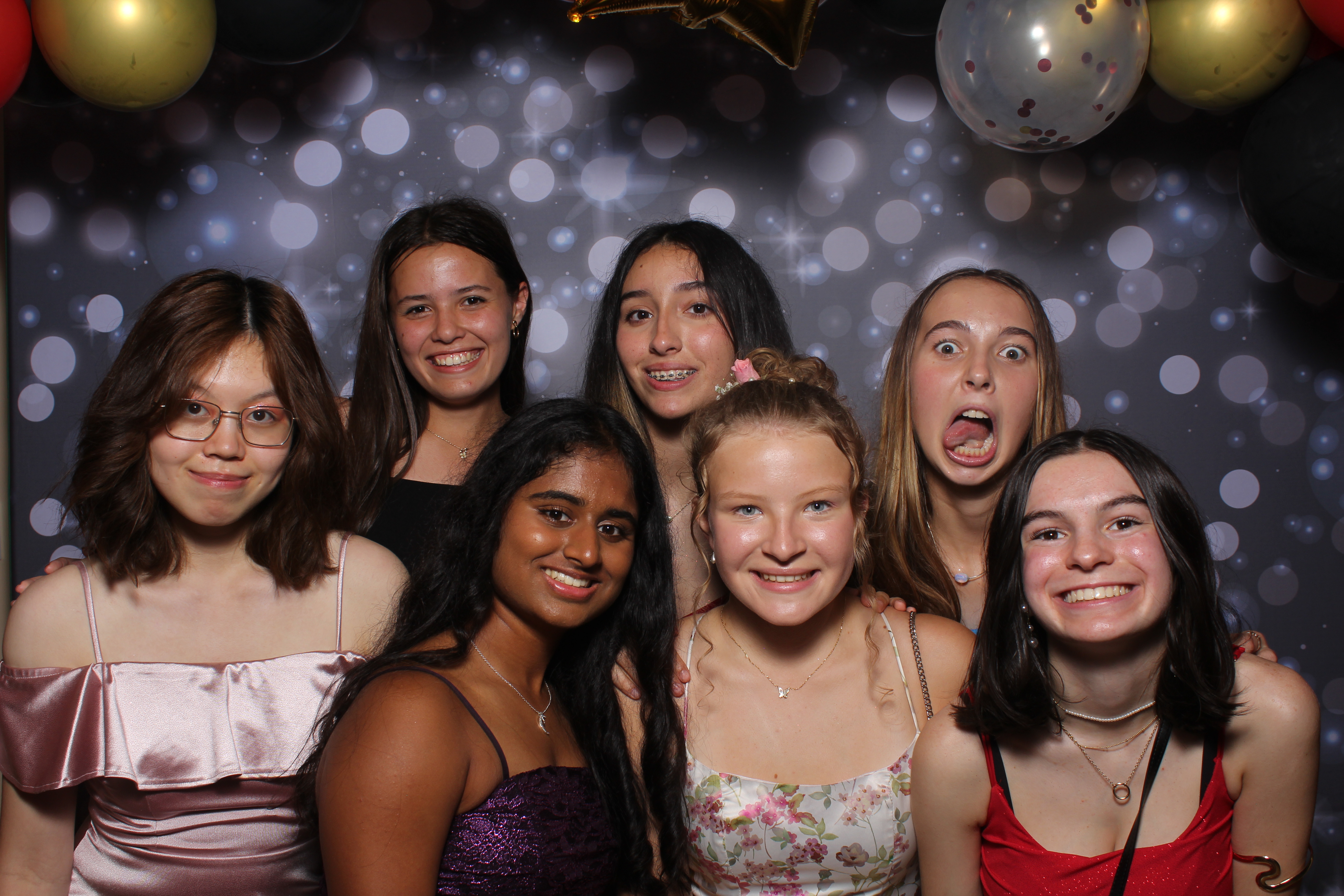 Walnut Hills Homecoming | View more photos from the event at gallery.photoboothcincy.com/u/PhotoBoothCincy/Walnut-Hills-Homecoming-0