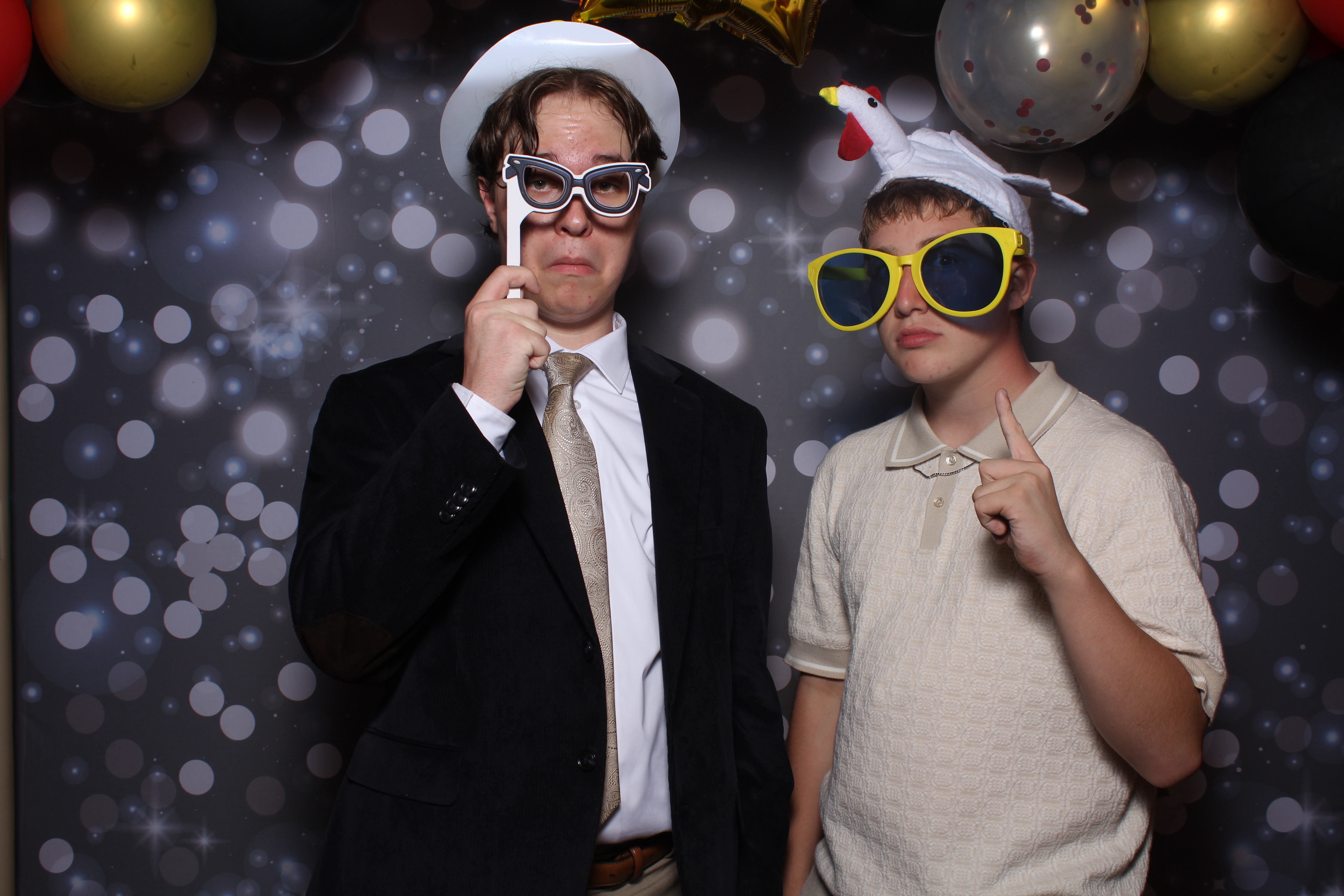Walnut Hills Homecoming | View more photos from the event at gallery.photoboothcincy.com/u/PhotoBoothCincy/Walnut-Hills-Homecoming-0