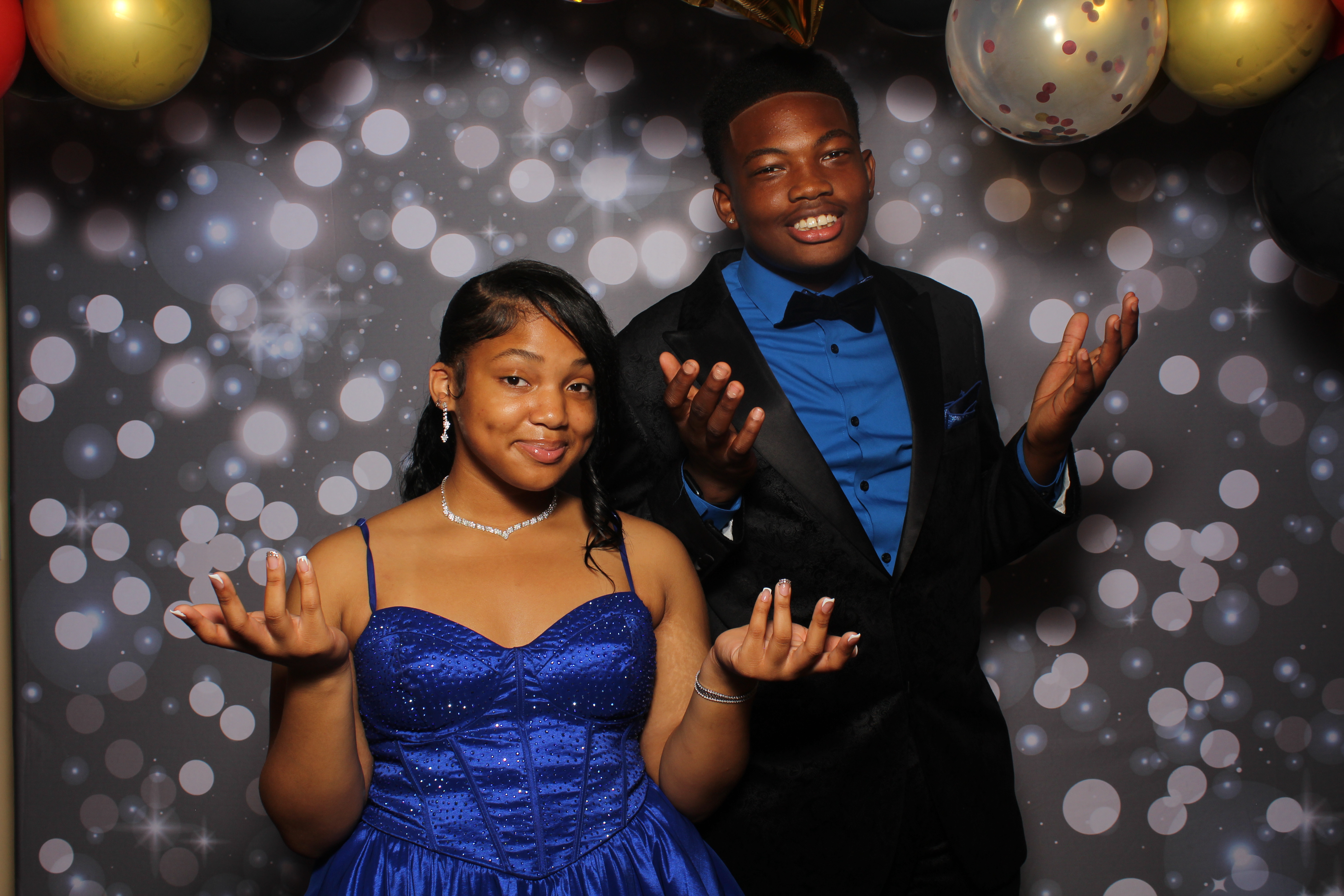 Walnut Hills Homecoming | View more photos from the event at gallery.photoboothcincy.com/u/PhotoBoothCincy/Walnut-Hills-Homecoming-0
