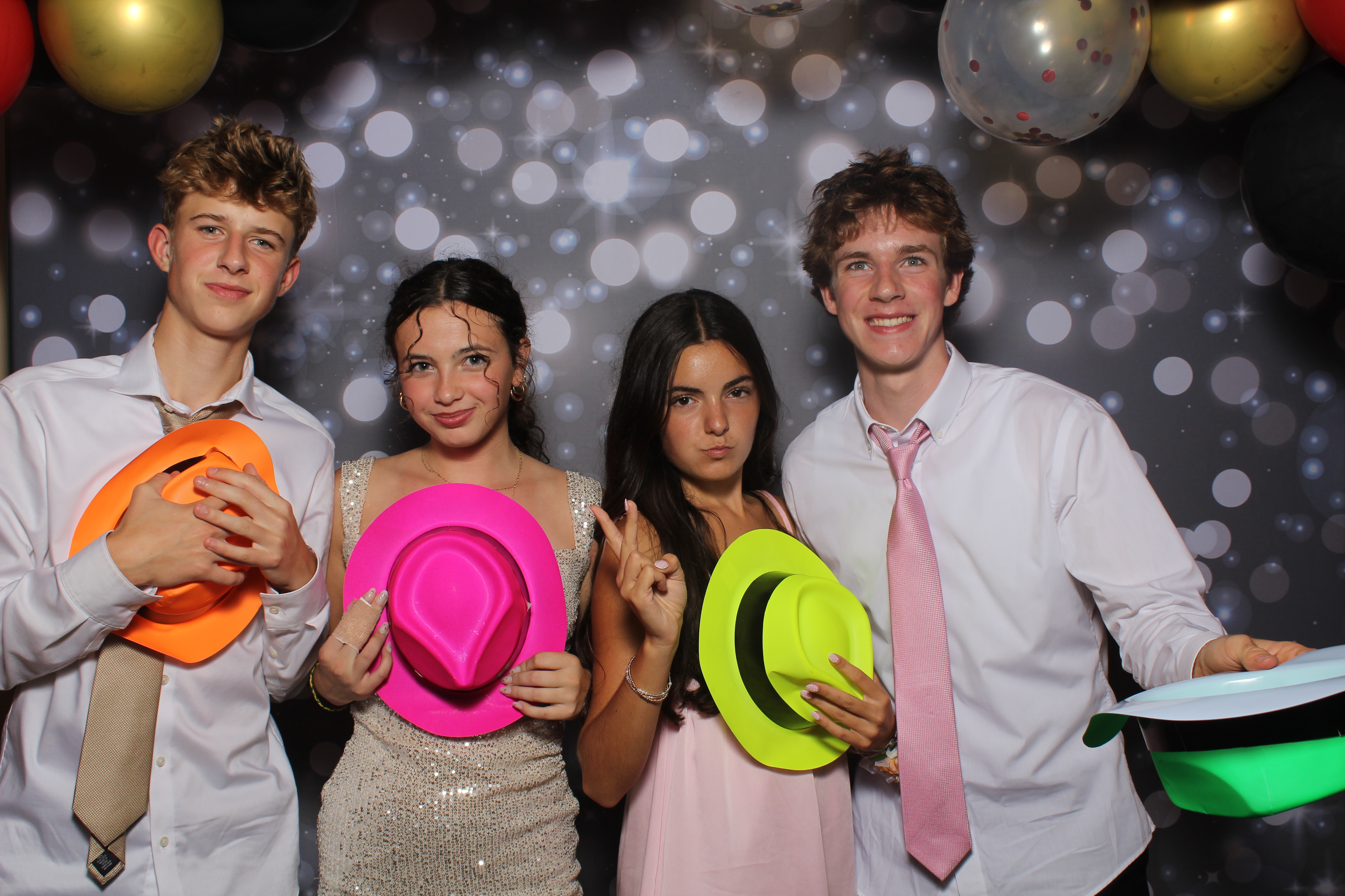Walnut Hills Homecoming | View more photos from the event at gallery.photoboothcincy.com/u/PhotoBoothCincy/Walnut-Hills-Homecoming-0