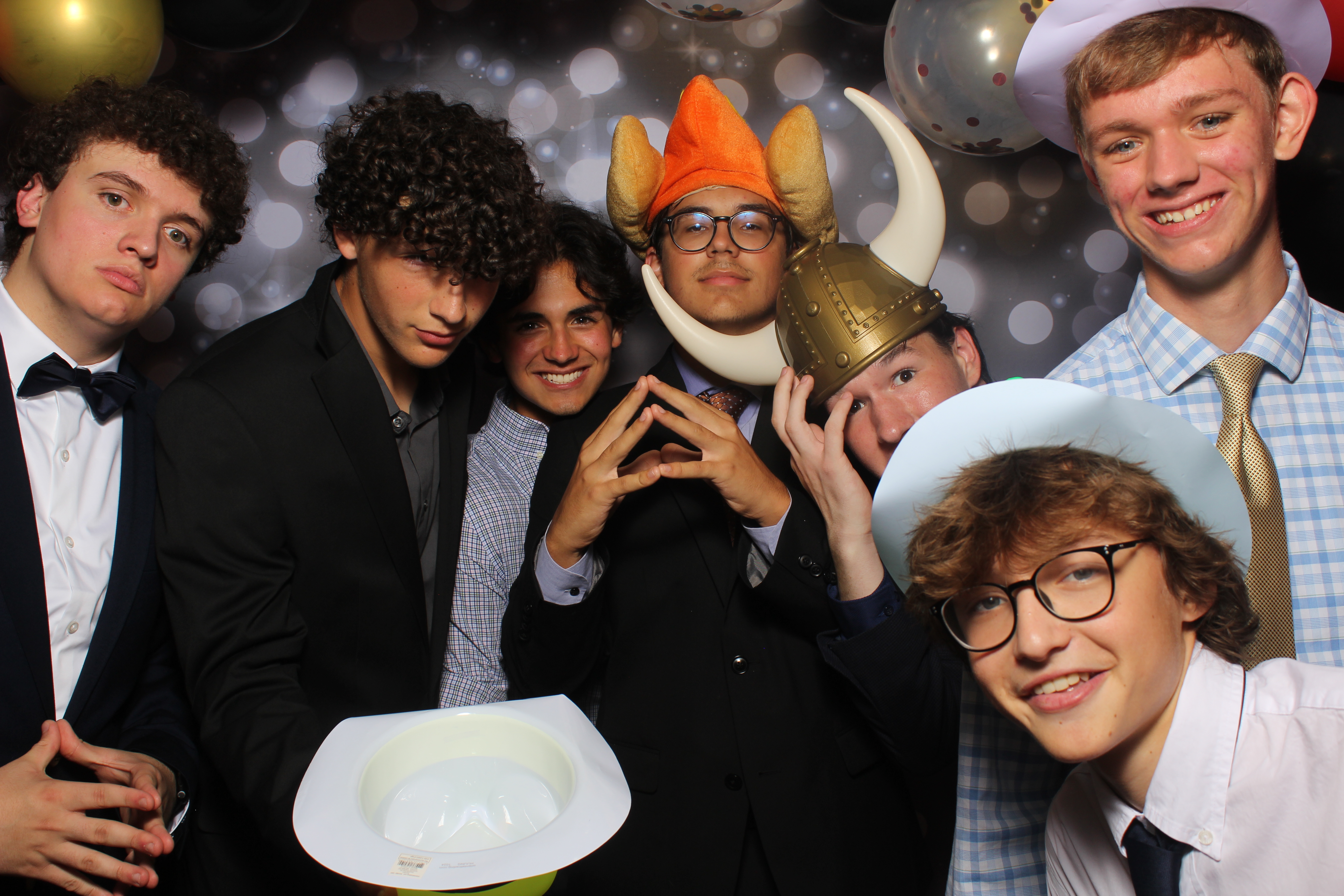 Walnut Hills Homecoming | View more photos from the event at gallery.photoboothcincy.com/u/PhotoBoothCincy/Walnut-Hills-Homecoming-0