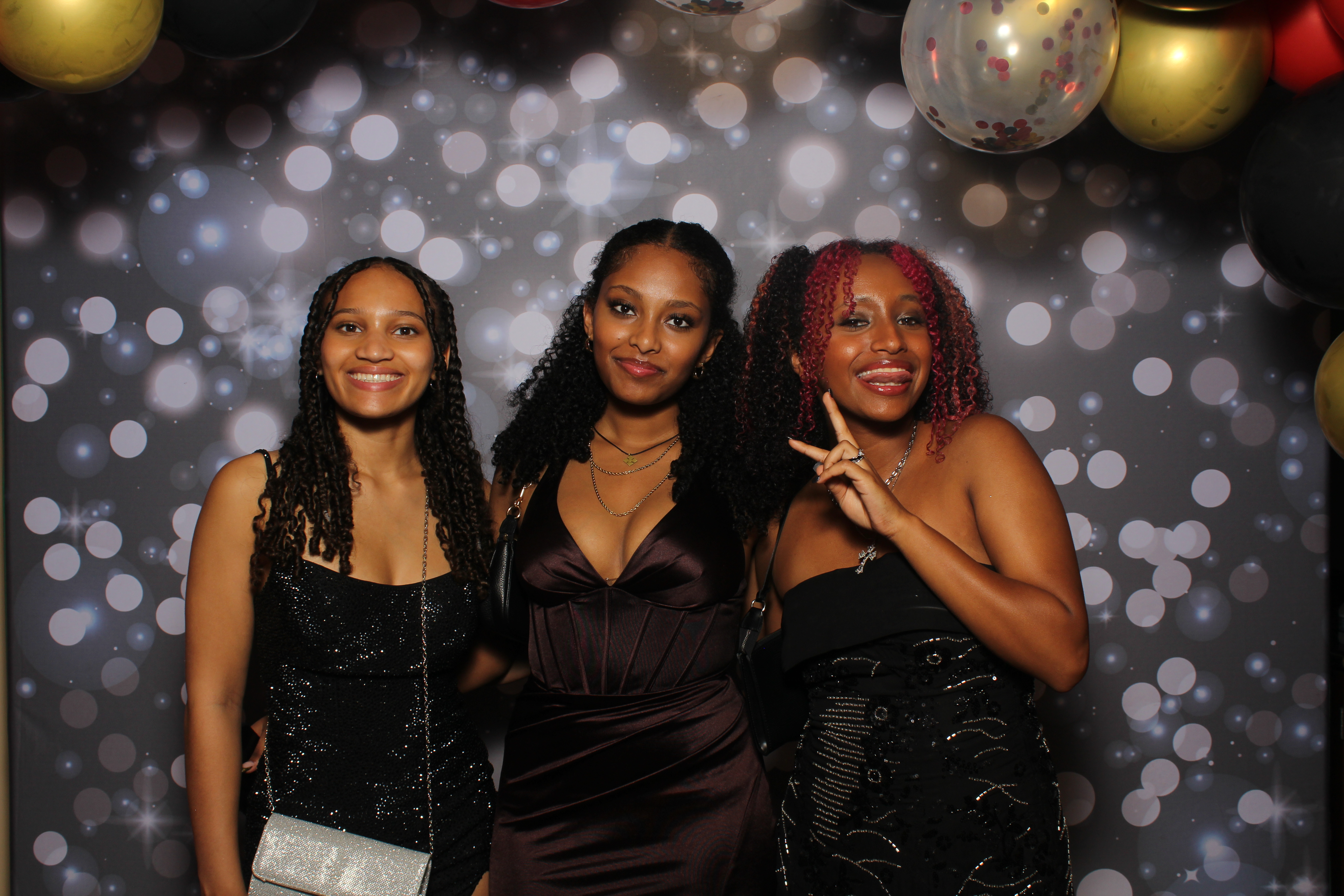 Walnut Hills Homecoming | View more photos from the event at gallery.photoboothcincy.com/u/PhotoBoothCincy/Walnut-Hills-Homecoming-0