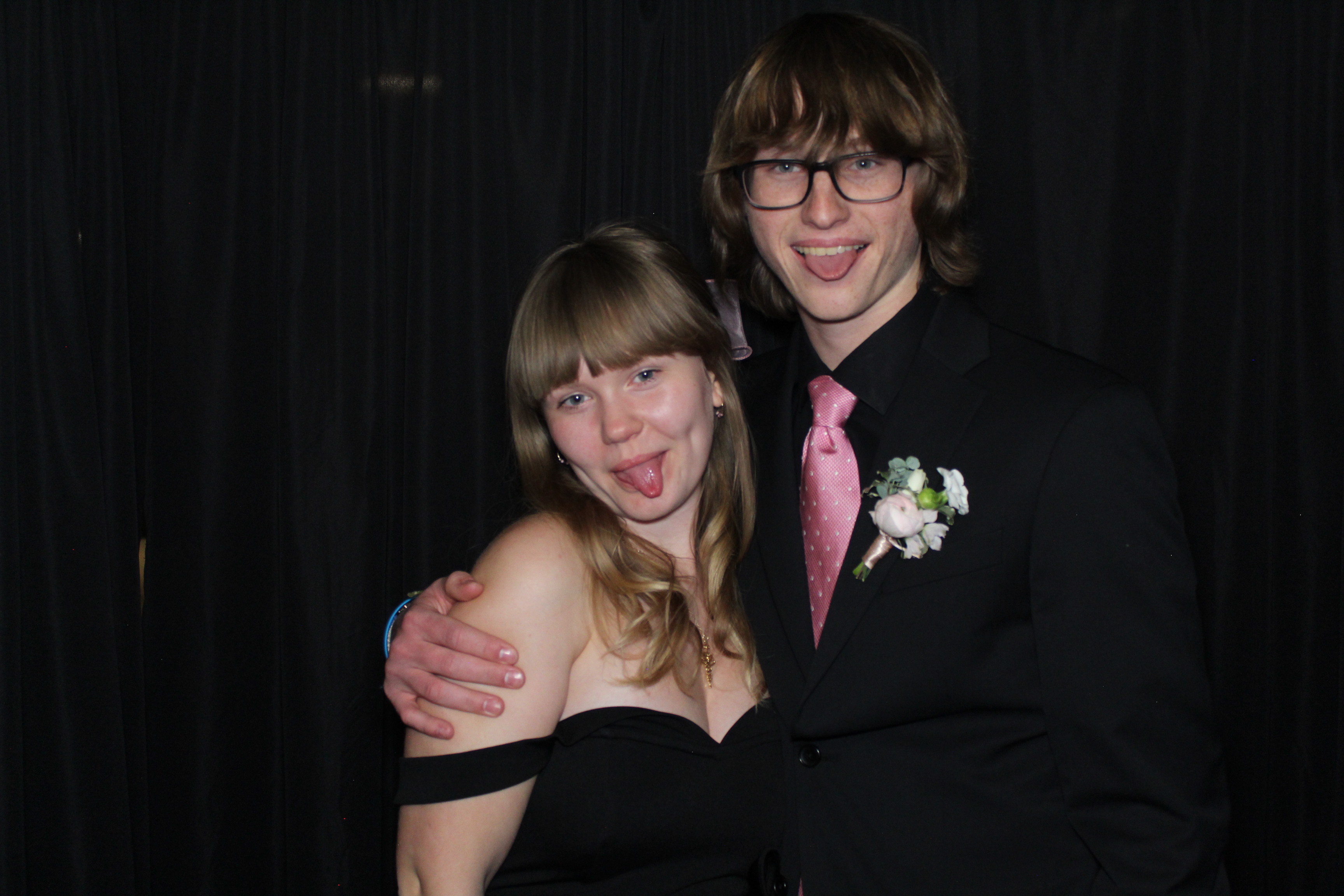 Walnut Hills Prom 2025 | View more photos from the event at gallery.photoboothcincy.com/u/PhotoBoothCincy/Walnut-Hills-Prom-2025
