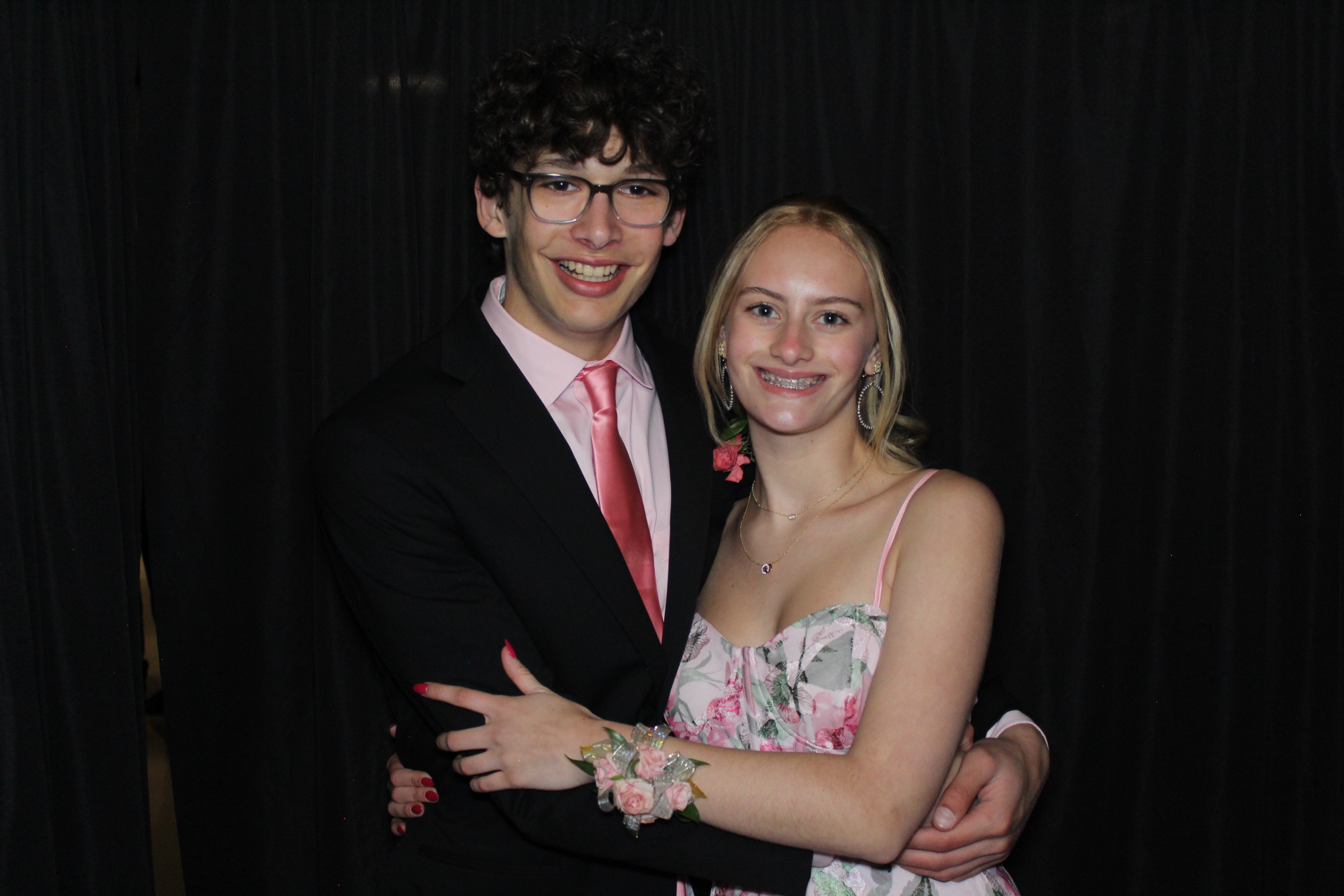 Walnut Hills Prom 2025 | View more photos from the event at gallery.photoboothcincy.com/u/PhotoBoothCincy/Walnut-Hills-Prom-2025