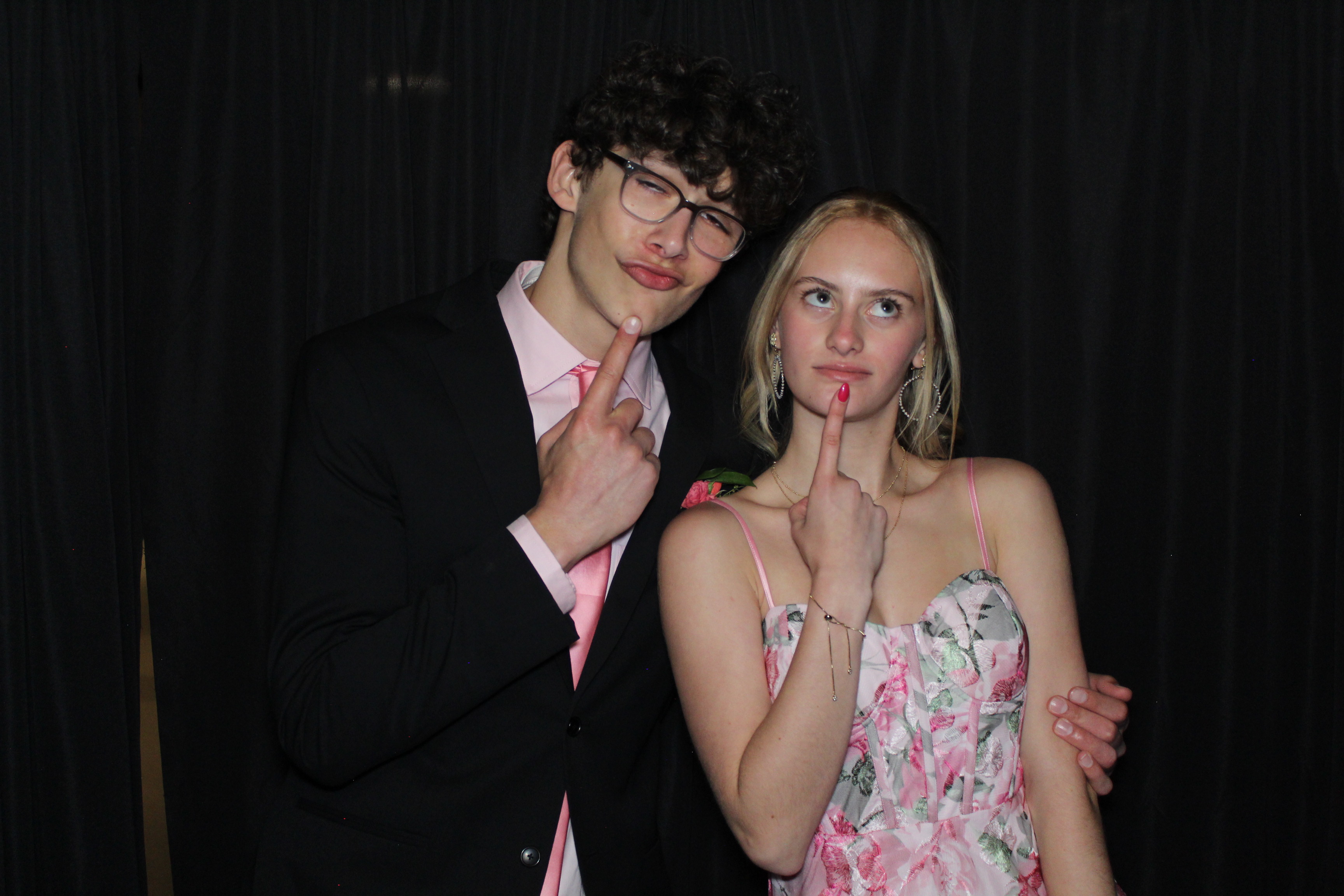 Walnut Hills Prom 2025 | View more photos from the event at gallery.photoboothcincy.com/u/PhotoBoothCincy/Walnut-Hills-Prom-2025