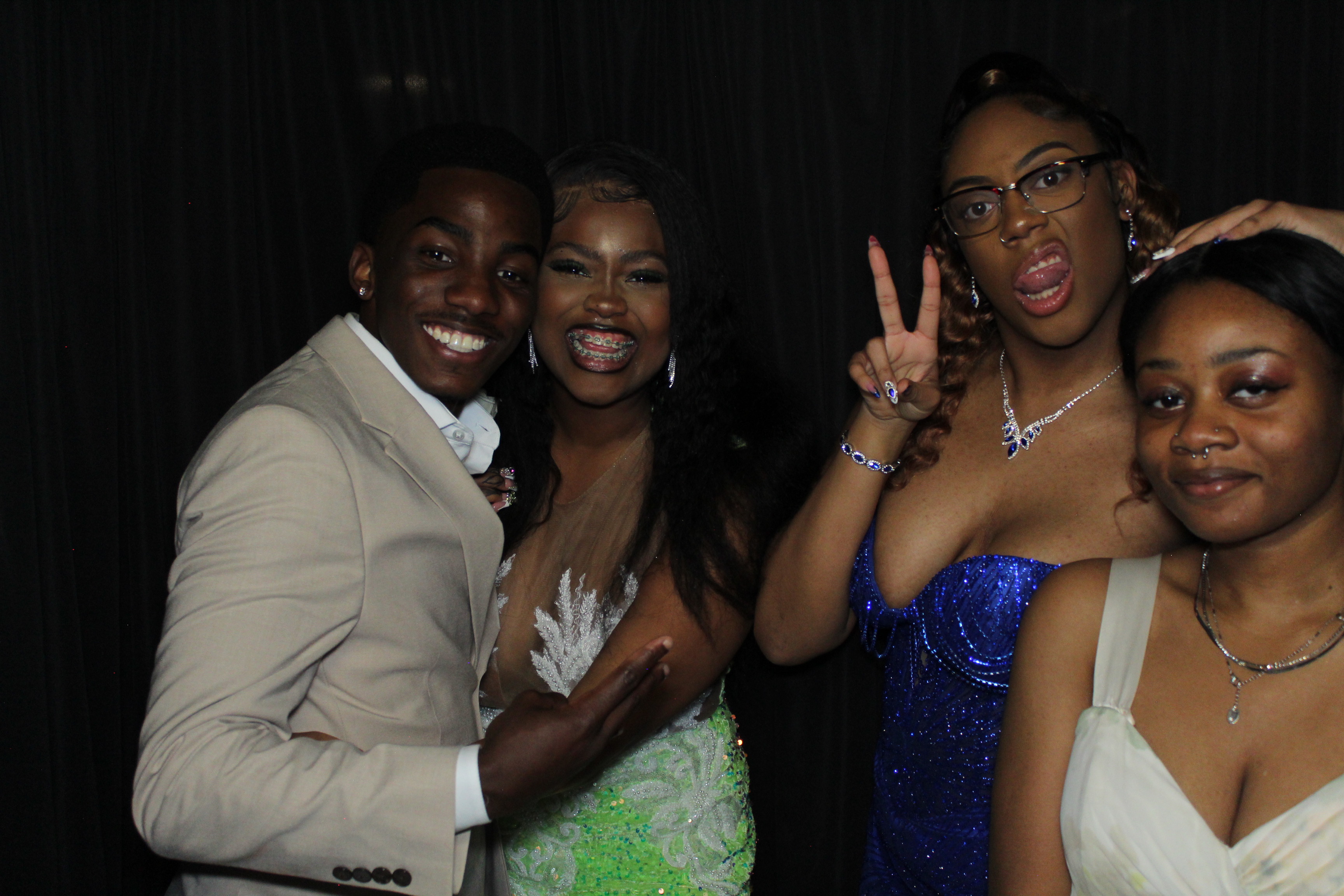 Walnut Hills Prom 2025 | View more photos from the event at gallery.photoboothcincy.com/u/PhotoBoothCincy/Walnut-Hills-Prom-2025
