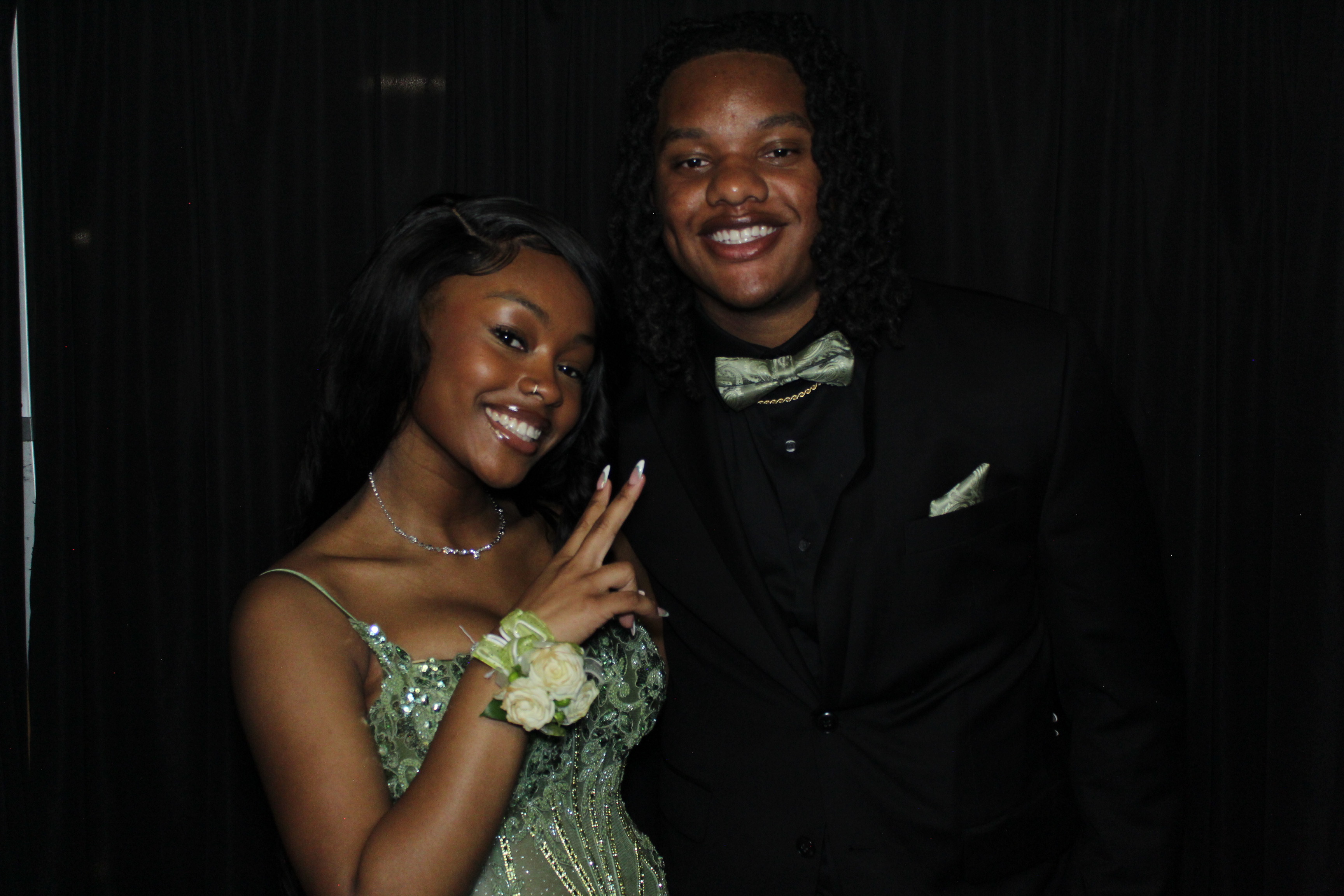 Walnut Hills Prom 2025 | View more photos from the event at gallery.photoboothcincy.com/u/PhotoBoothCincy/Walnut-Hills-Prom-2025