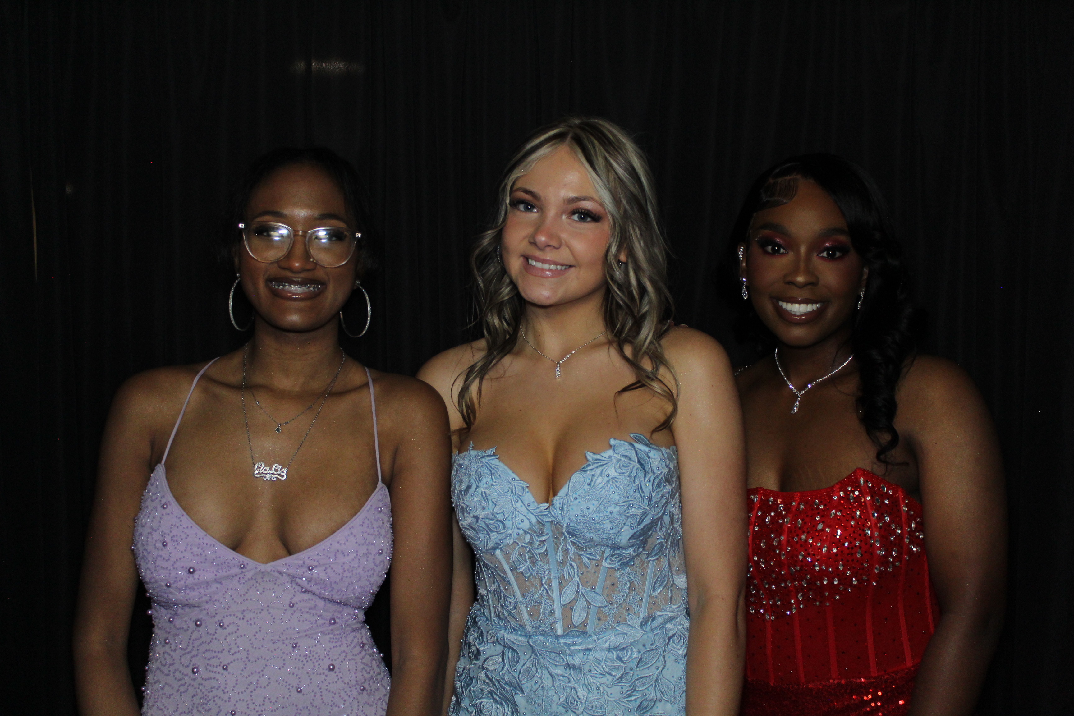 Walnut Hills Prom 2025 | View more photos from the event at gallery.photoboothcincy.com/u/PhotoBoothCincy/Walnut-Hills-Prom-2025