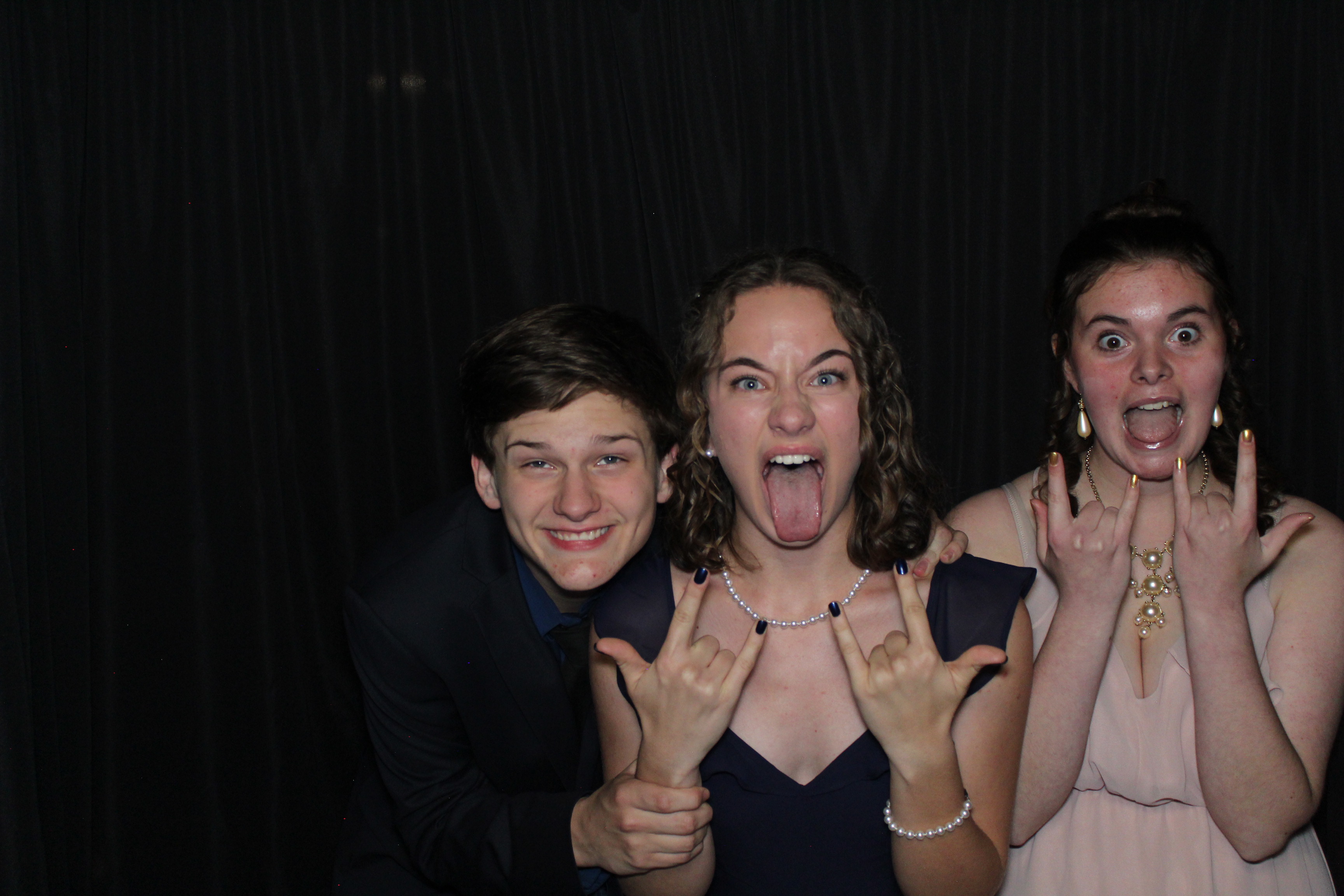 Walnut Hills Prom 2025 | View more photos from the event at gallery.photoboothcincy.com/u/PhotoBoothCincy/Walnut-Hills-Prom-2025