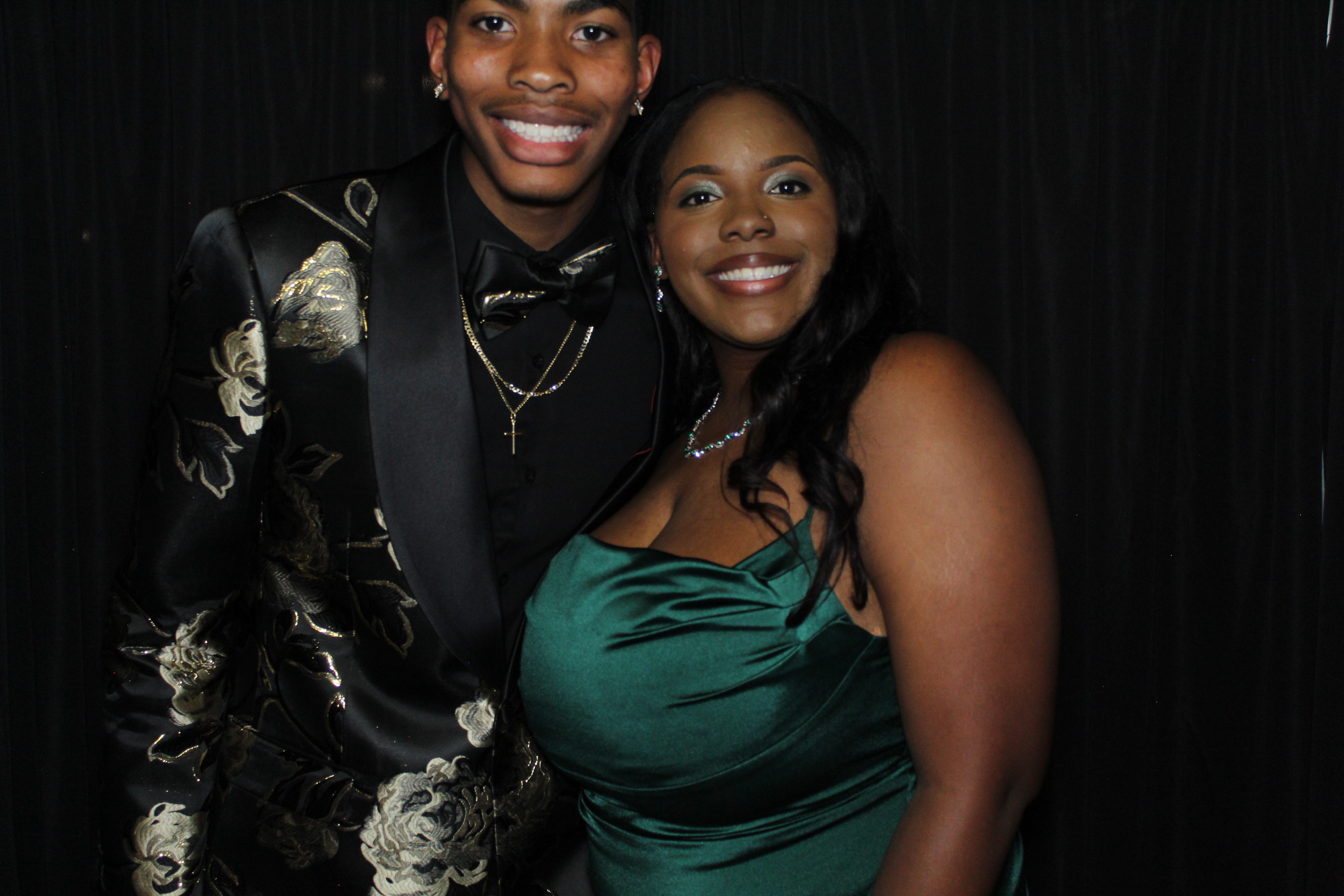 Walnut Hills Prom 2025 | View more photos from the event at gallery.photoboothcincy.com/u/PhotoBoothCincy/Walnut-Hills-Prom-2025
