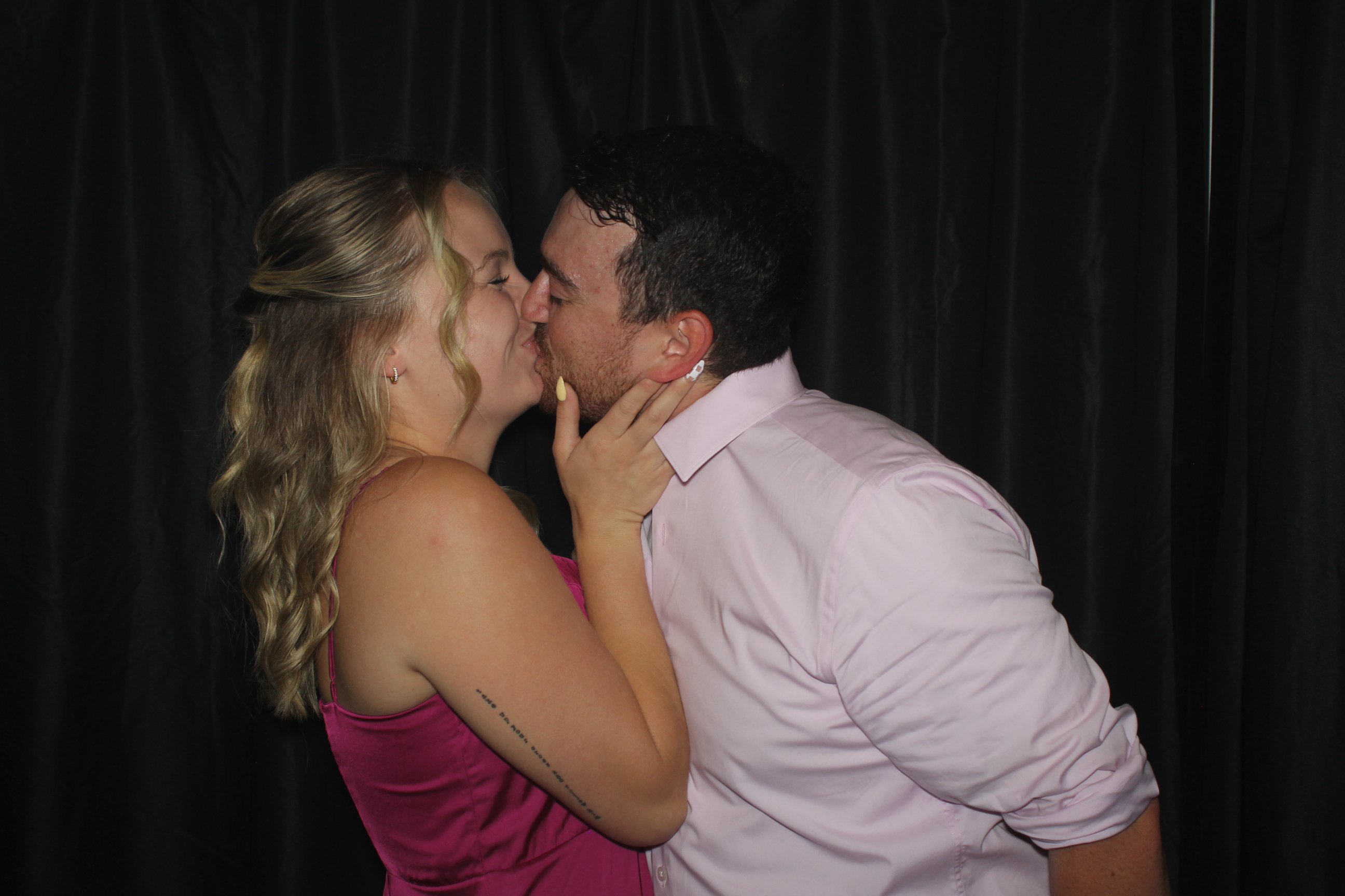 Weber Reception | View more photos from the event at gallery.photoboothcincy.com/u/PhotoBoothCincy/Weber-Reception