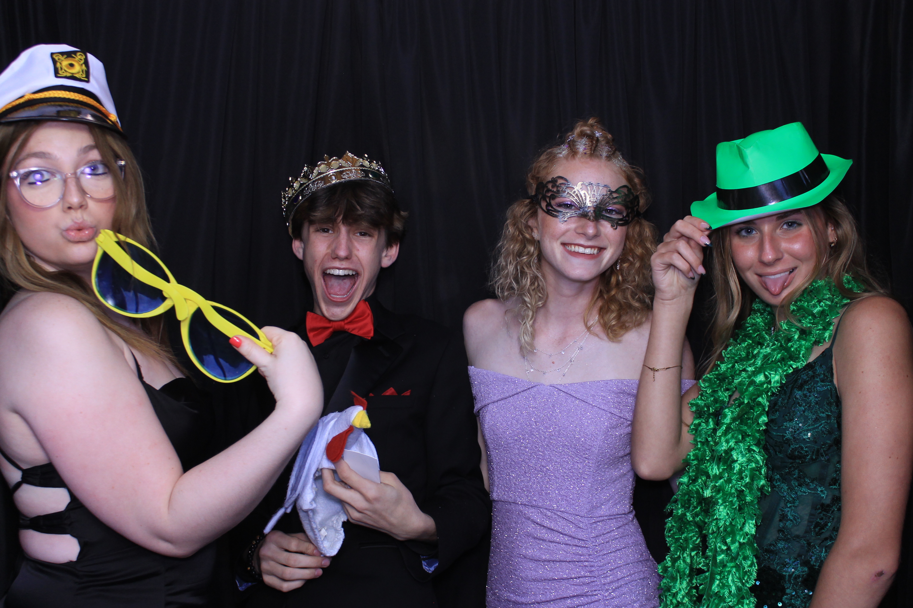 West Clermont 2025 Prom | View more photos from the event at gallery.photoboothcincy.com/u/PhotoBoothCincy/West-Clermont-2025-Prom