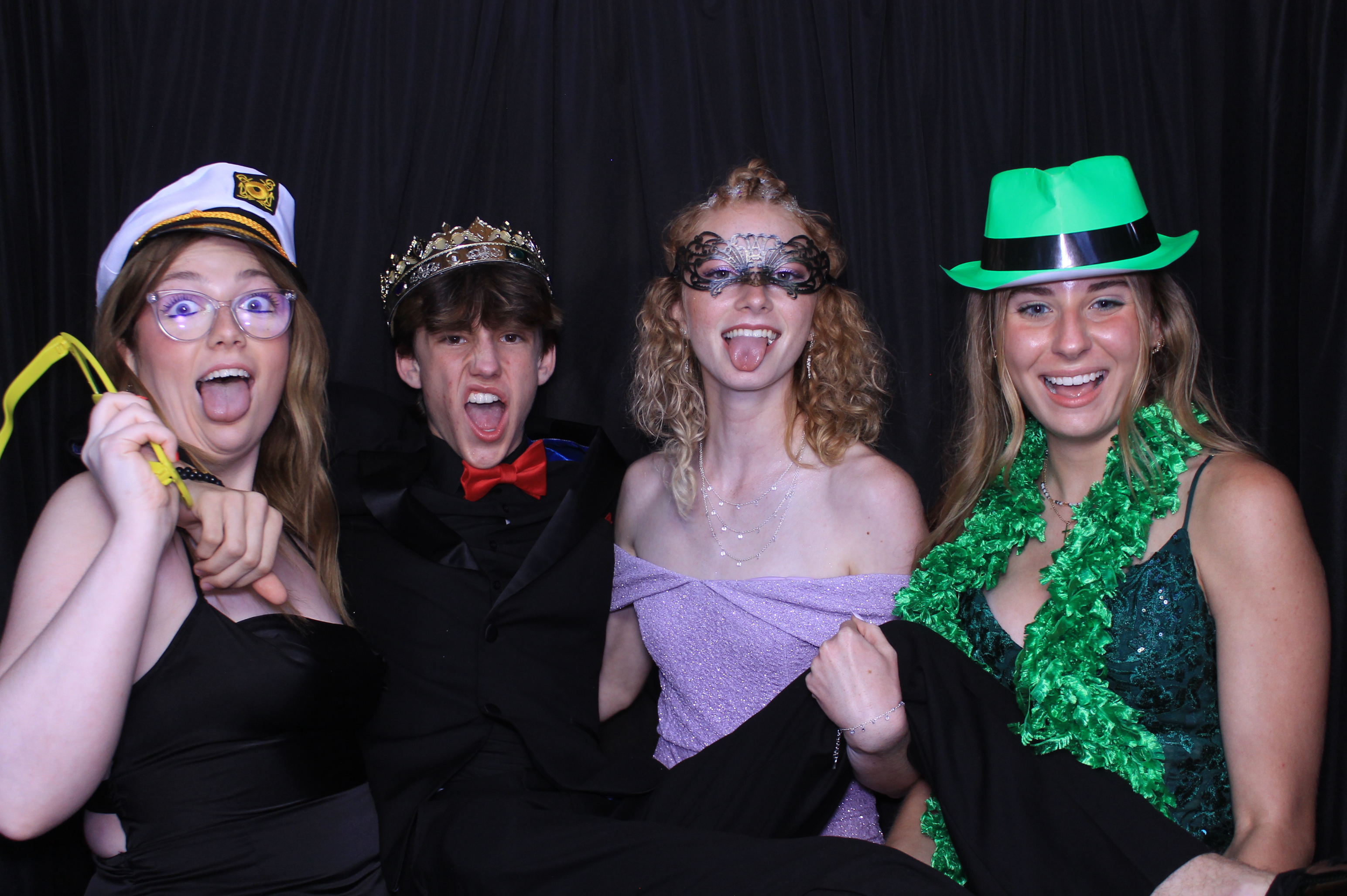 West Clermont 2025 Prom | View more photos from the event at gallery.photoboothcincy.com/u/PhotoBoothCincy/West-Clermont-2025-Prom
