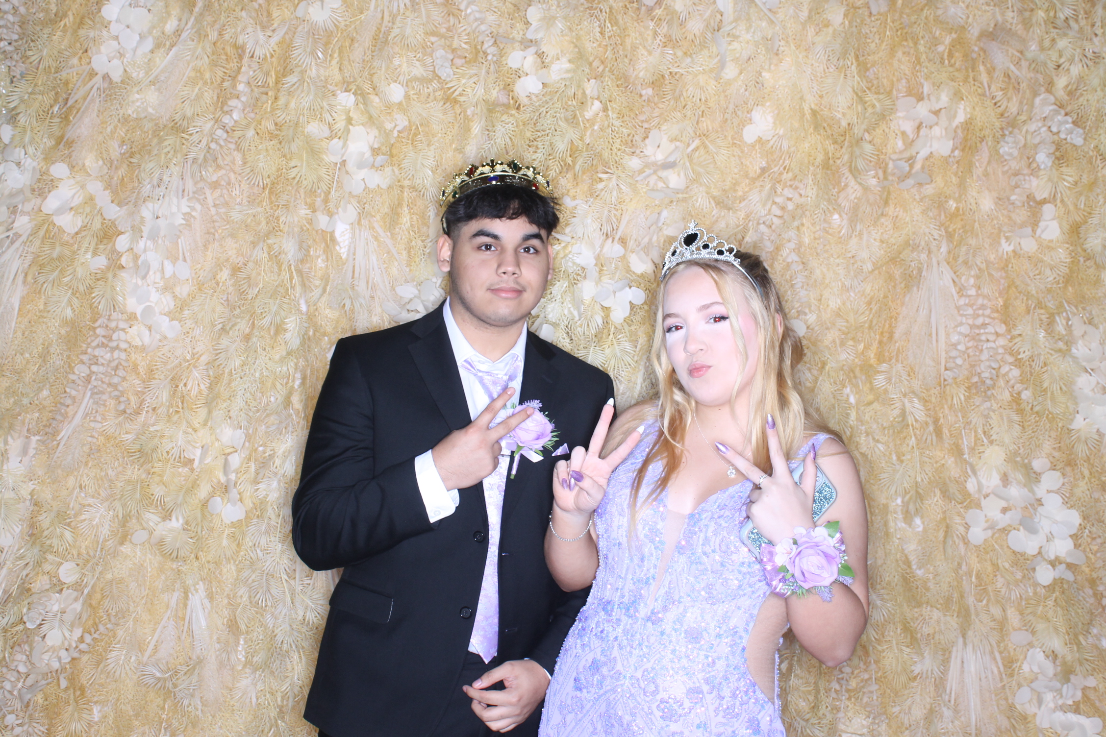 West Clermont 2025 Prom | View more photos from the event at gallery.photoboothcincy.com/u/PhotoBoothCincy/West-Clermont-2025-Prom