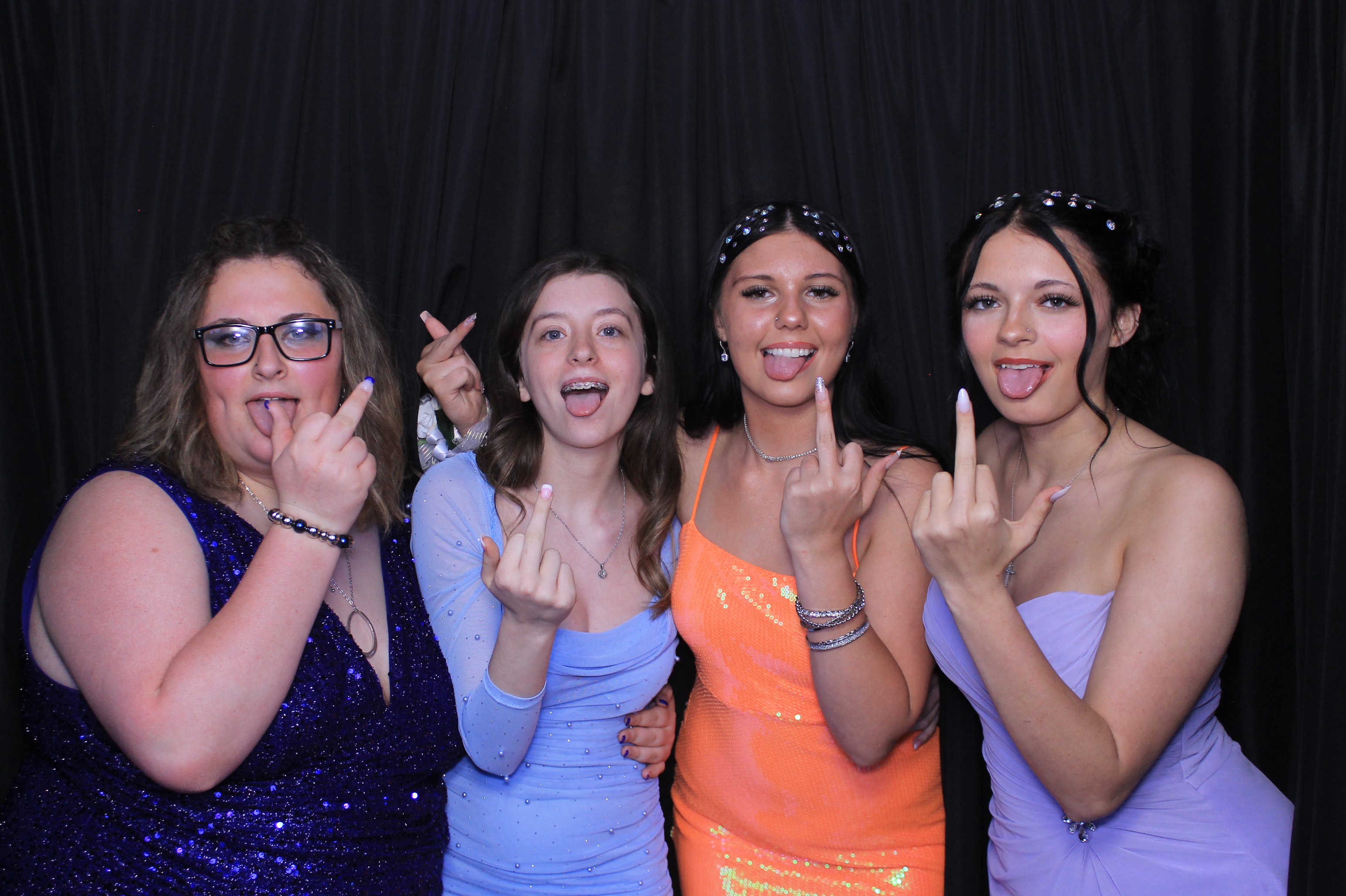 West Clermont 2025 Prom | View more photos from the event at gallery.photoboothcincy.com/u/PhotoBoothCincy/West-Clermont-2025-Prom