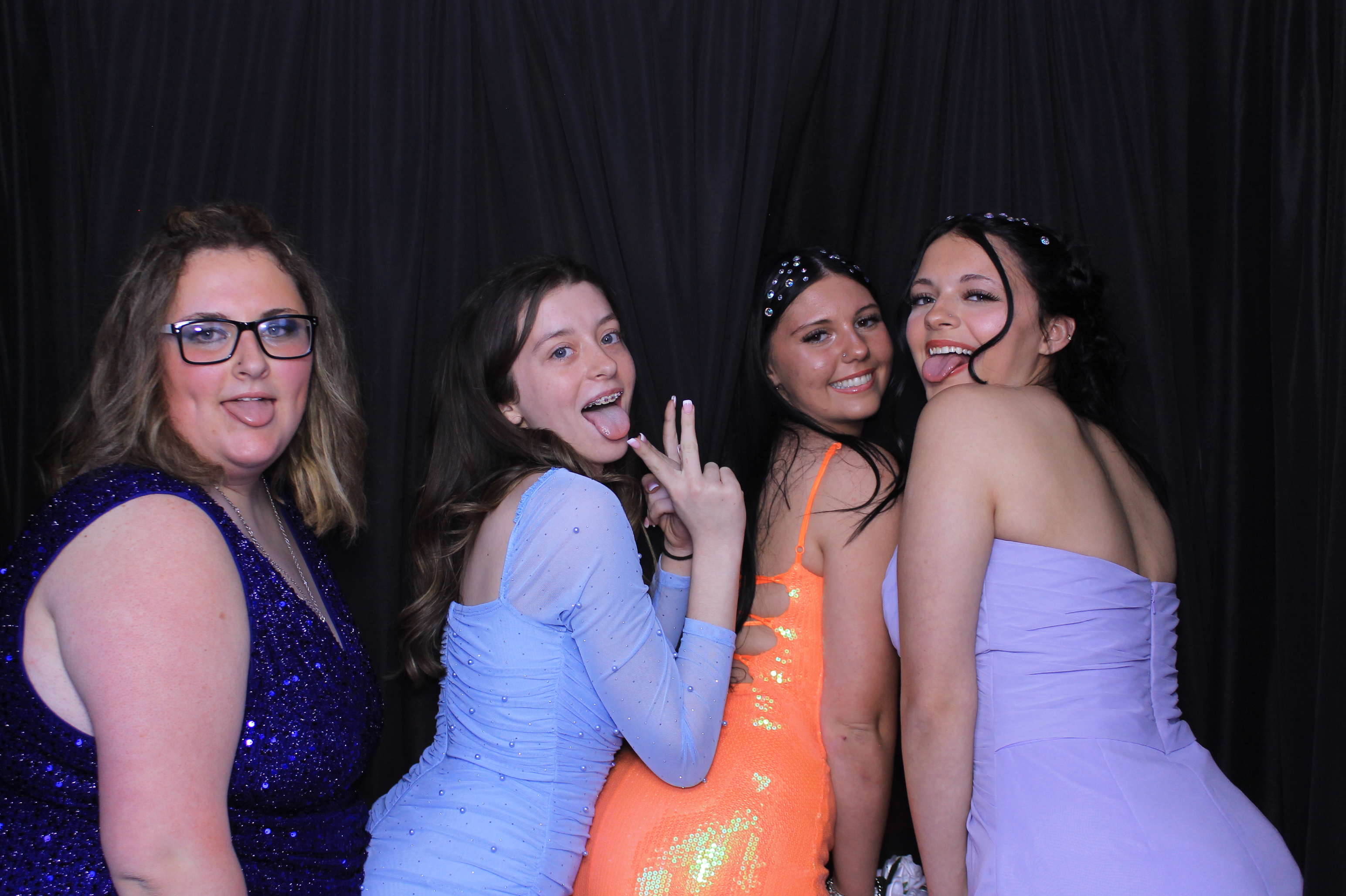 West Clermont 2025 Prom | View more photos from the event at gallery.photoboothcincy.com/u/PhotoBoothCincy/West-Clermont-2025-Prom