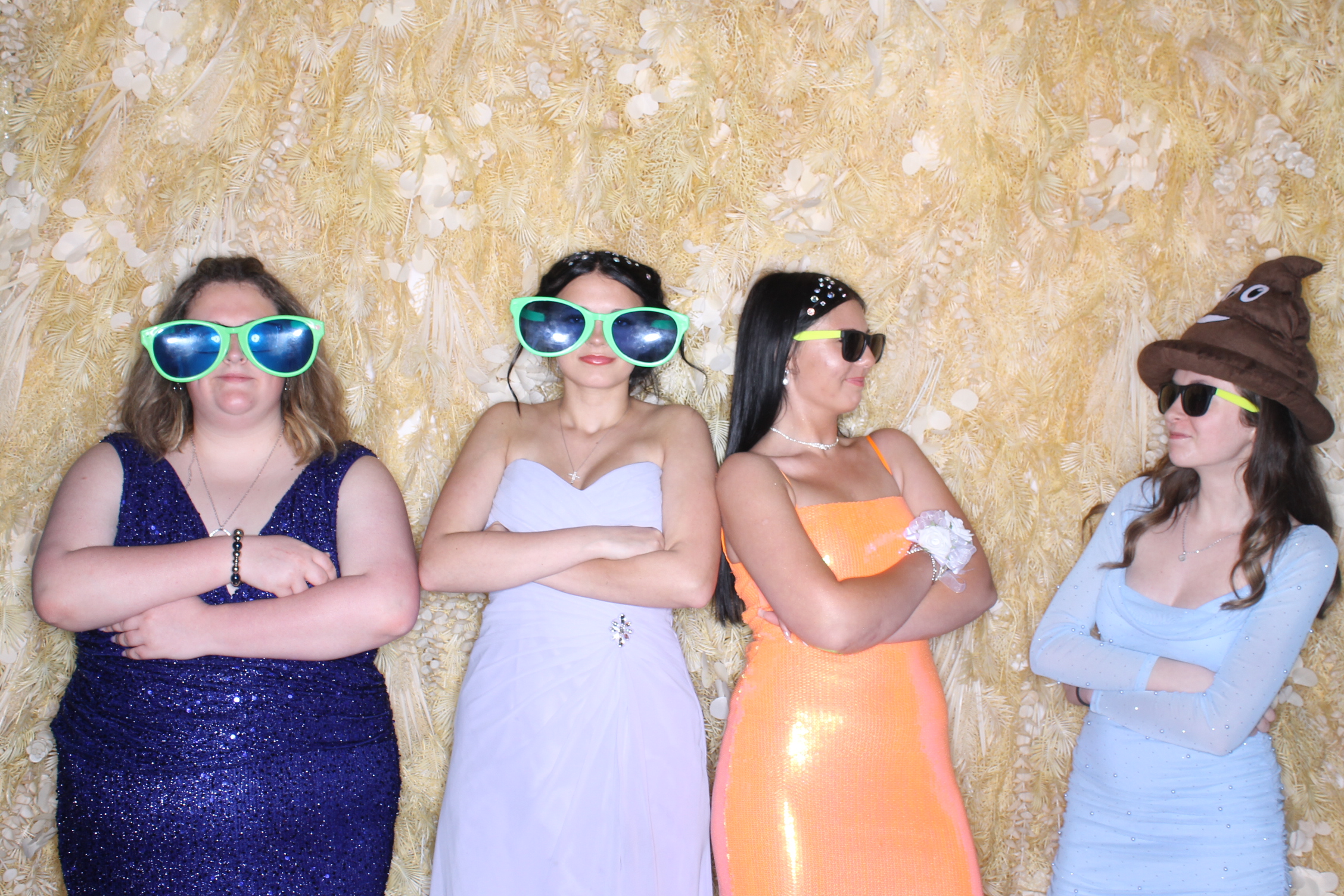 West Clermont 2025 Prom | View more photos from the event at gallery.photoboothcincy.com/u/PhotoBoothCincy/West-Clermont-2025-Prom