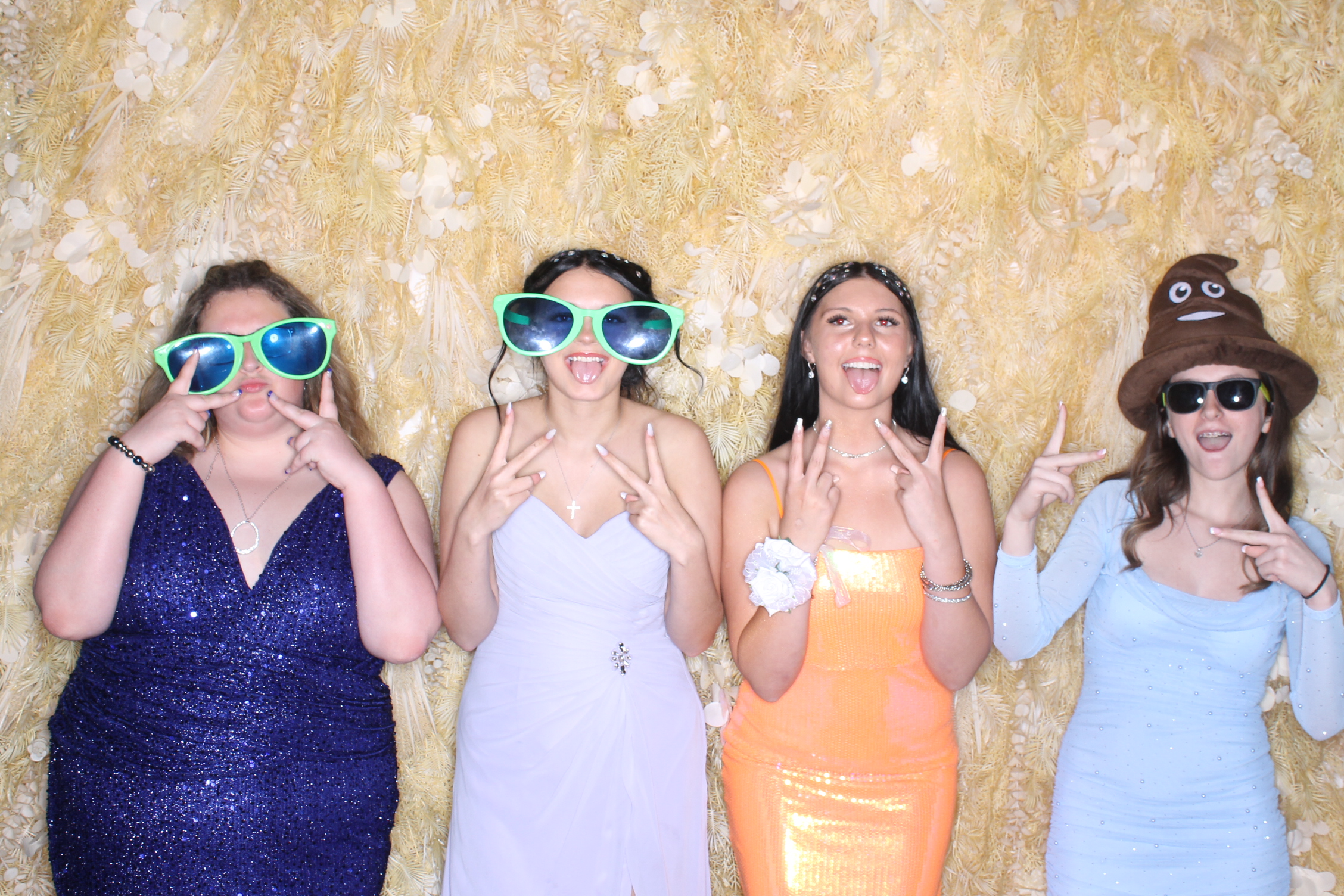 West Clermont 2025 Prom | View more photos from the event at gallery.photoboothcincy.com/u/PhotoBoothCincy/West-Clermont-2025-Prom