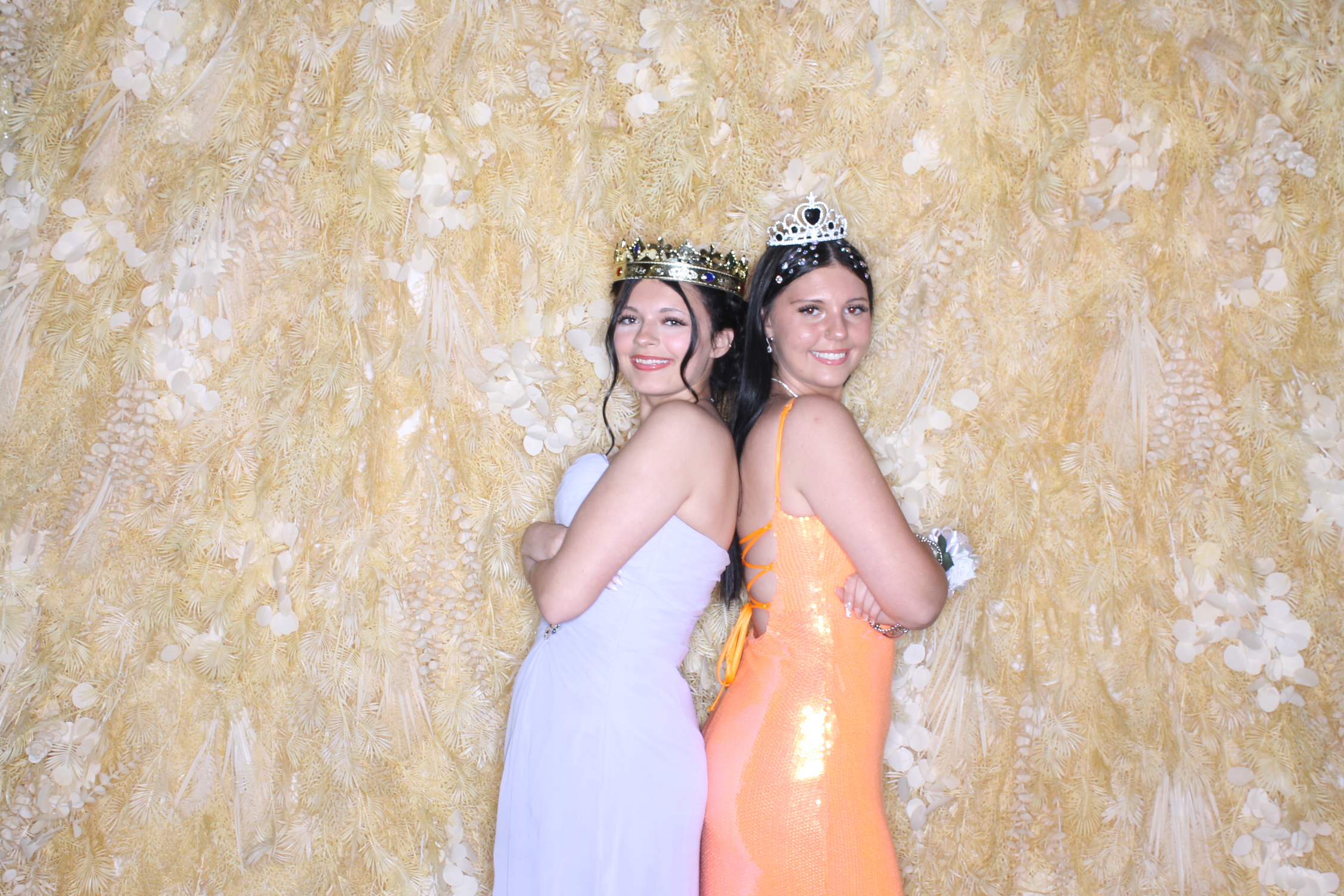 West Clermont 2025 Prom | View more photos from the event at gallery.photoboothcincy.com/u/PhotoBoothCincy/West-Clermont-2025-Prom