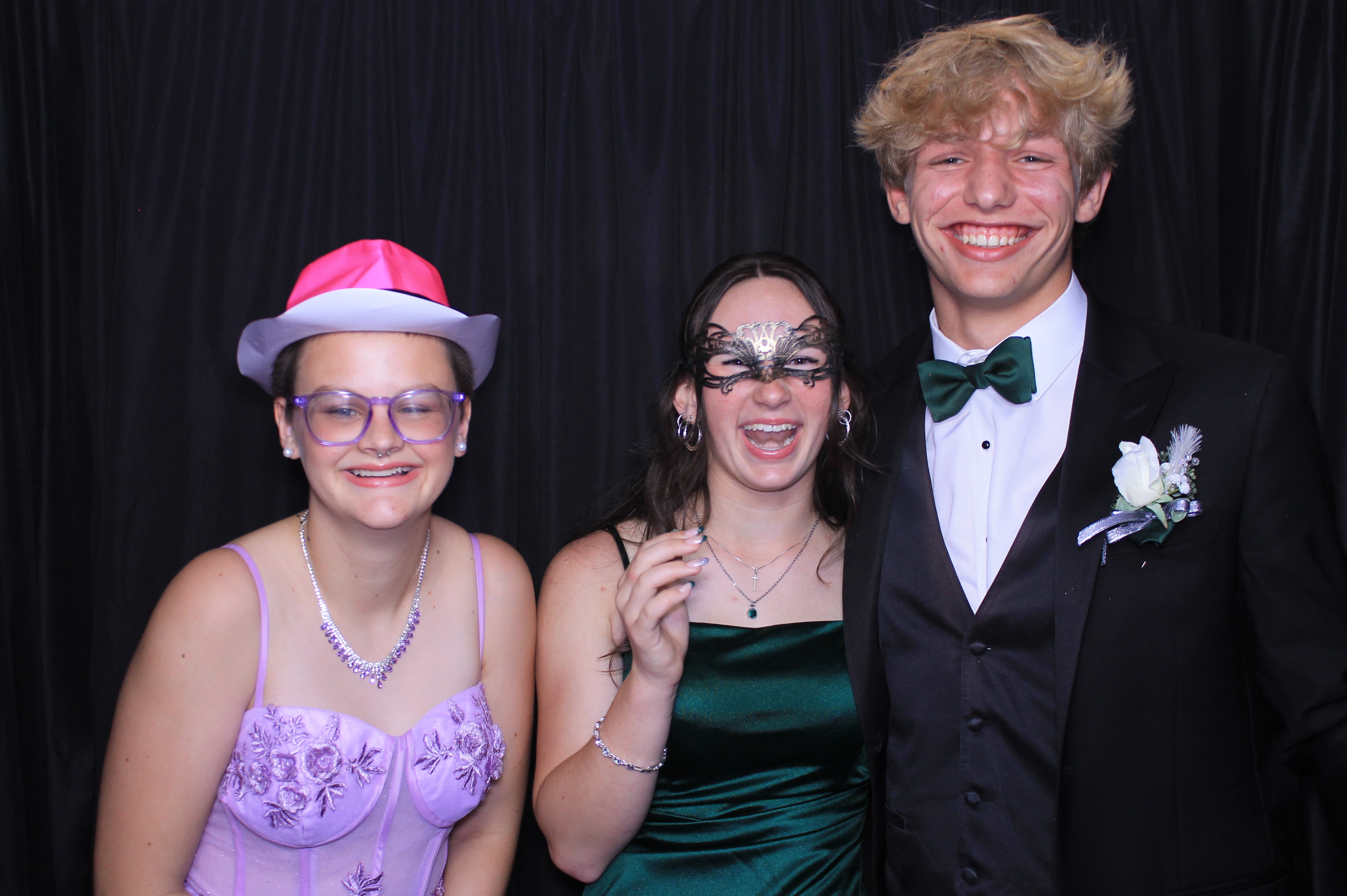 West Clermont 2025 Prom | View more photos from the event at gallery.photoboothcincy.com/u/PhotoBoothCincy/West-Clermont-2025-Prom