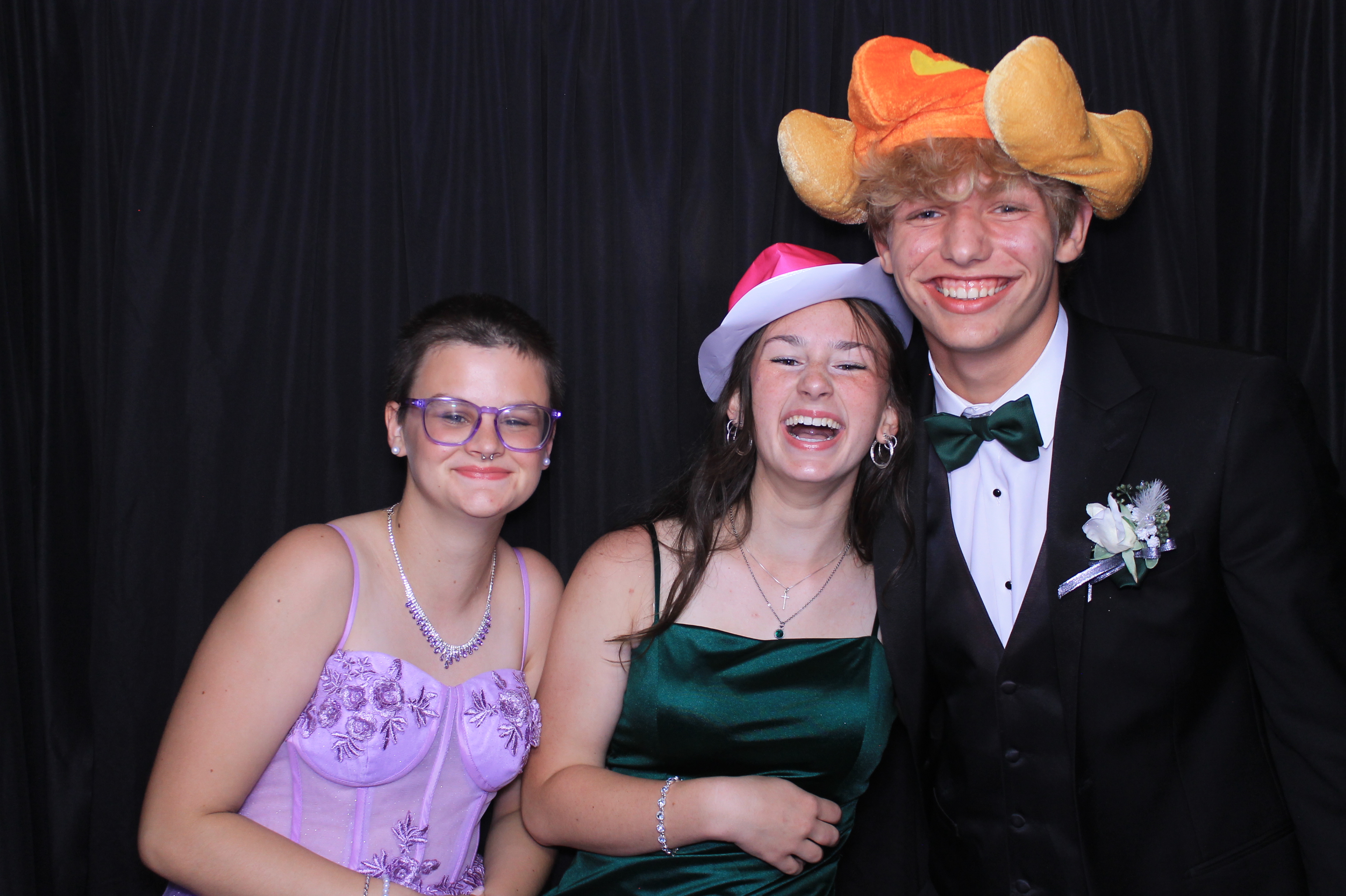 West Clermont 2025 Prom | View more photos from the event at gallery.photoboothcincy.com/u/PhotoBoothCincy/West-Clermont-2025-Prom