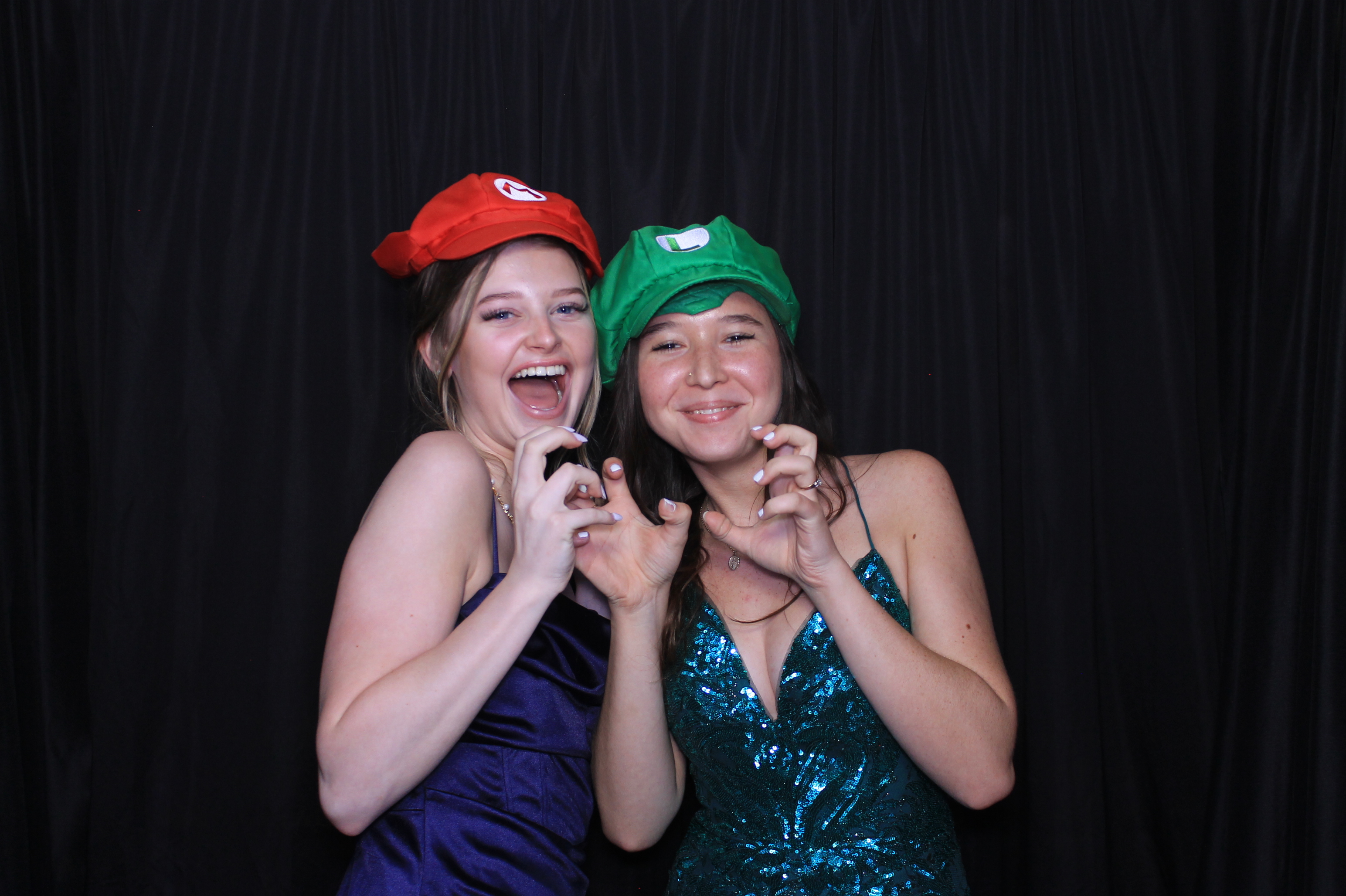 West Clermont 2025 Prom | View more photos from the event at gallery.photoboothcincy.com/u/PhotoBoothCincy/West-Clermont-2025-Prom