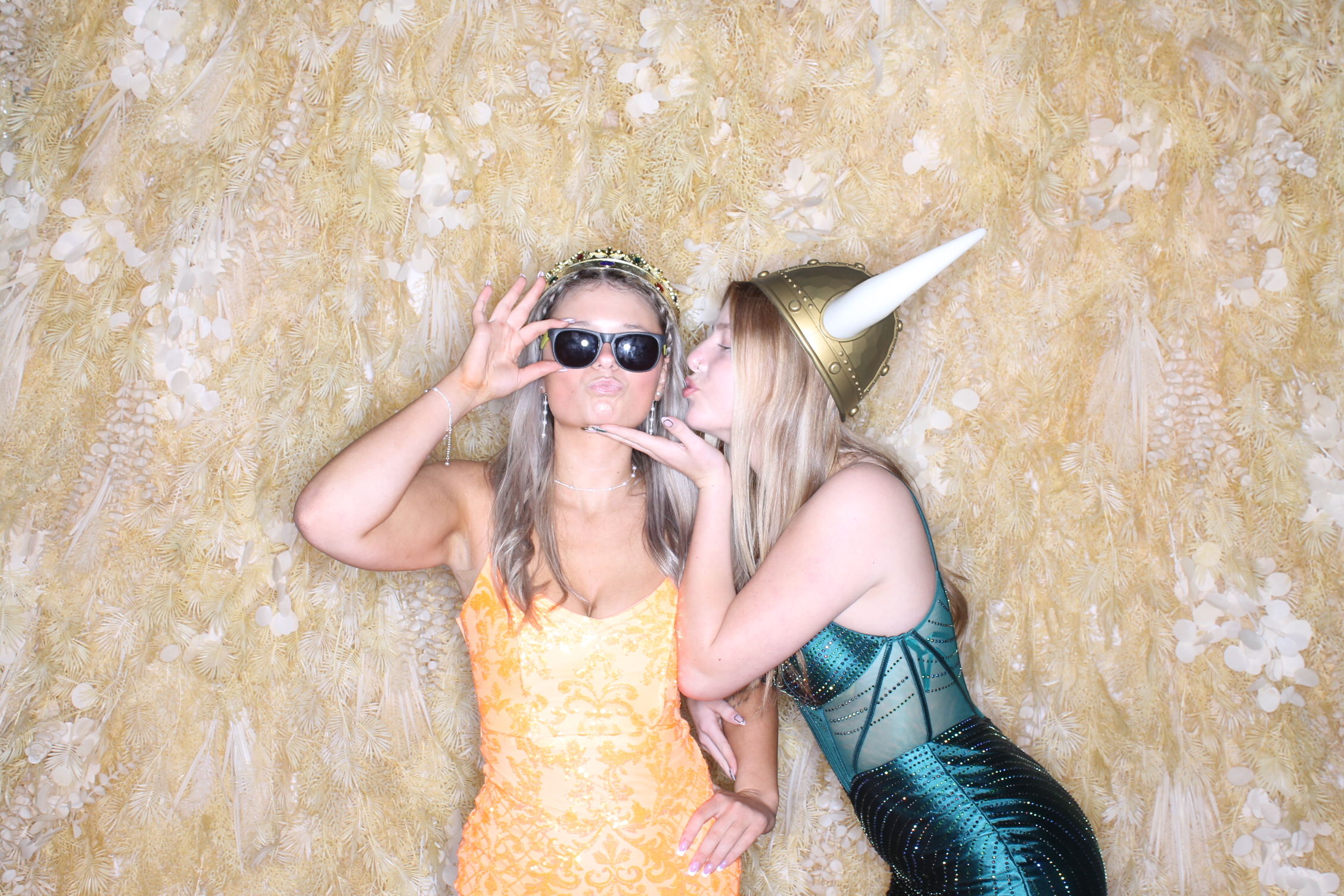 West Clermont 2025 Prom | View more photos from the event at gallery.photoboothcincy.com/u/PhotoBoothCincy/West-Clermont-2025-Prom