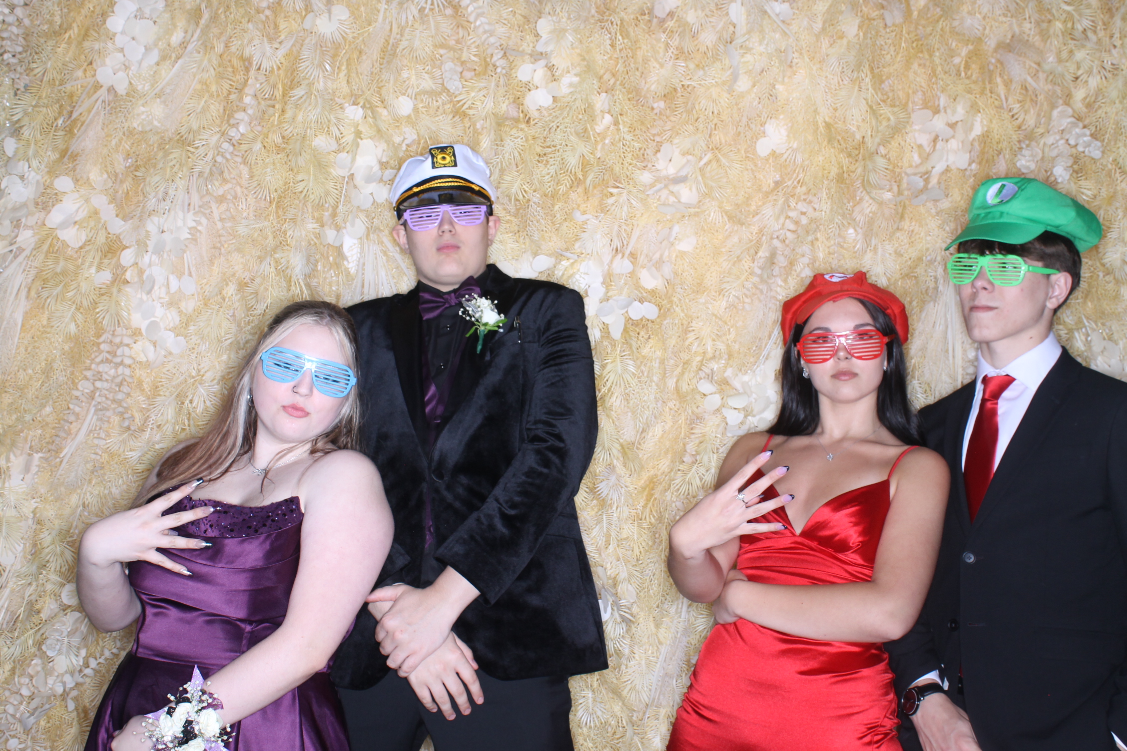 West Clermont 2025 Prom | View more photos from the event at gallery.photoboothcincy.com/u/PhotoBoothCincy/West-Clermont-2025-Prom