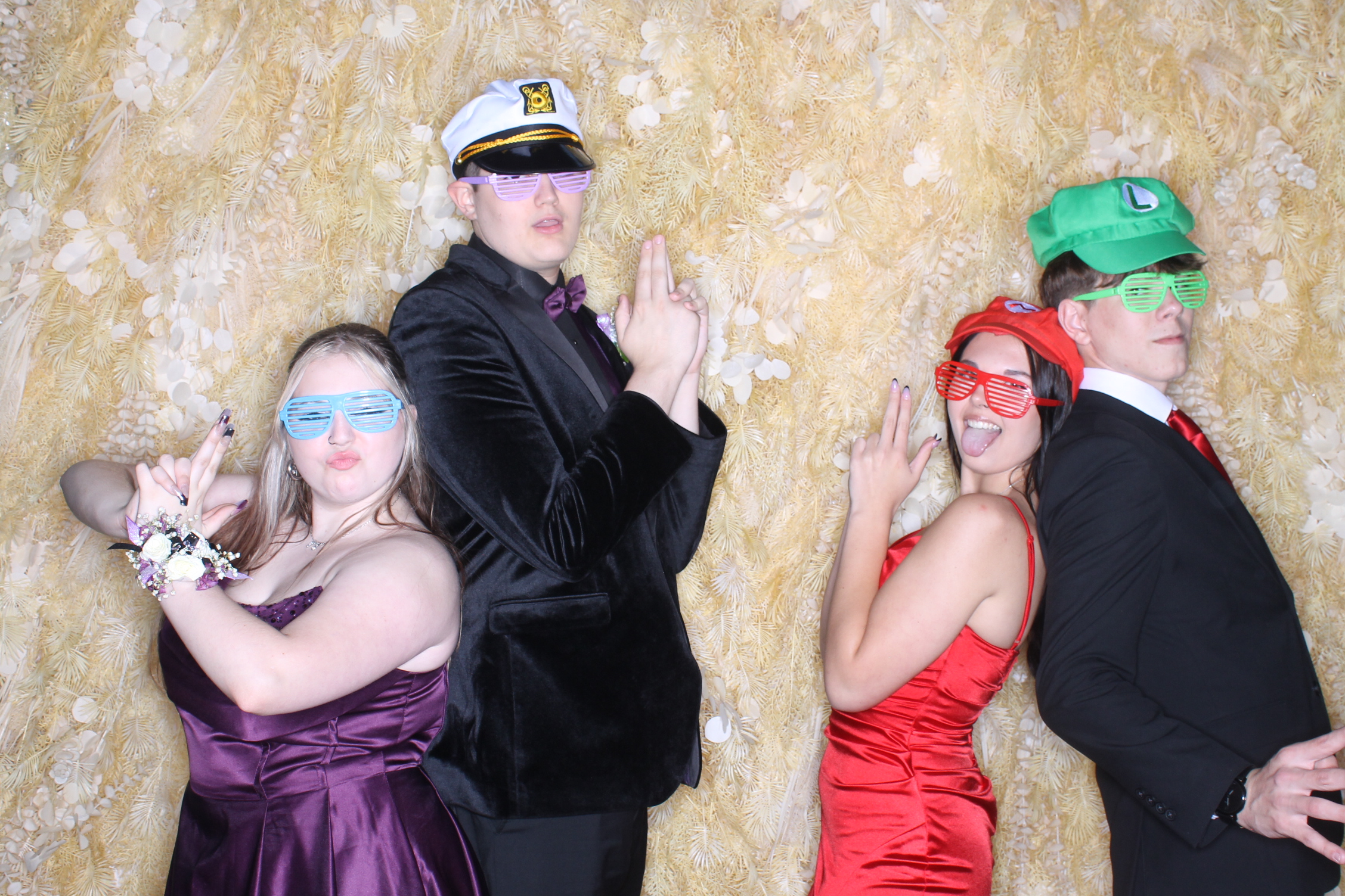 West Clermont 2025 Prom | View more photos from the event at gallery.photoboothcincy.com/u/PhotoBoothCincy/West-Clermont-2025-Prom