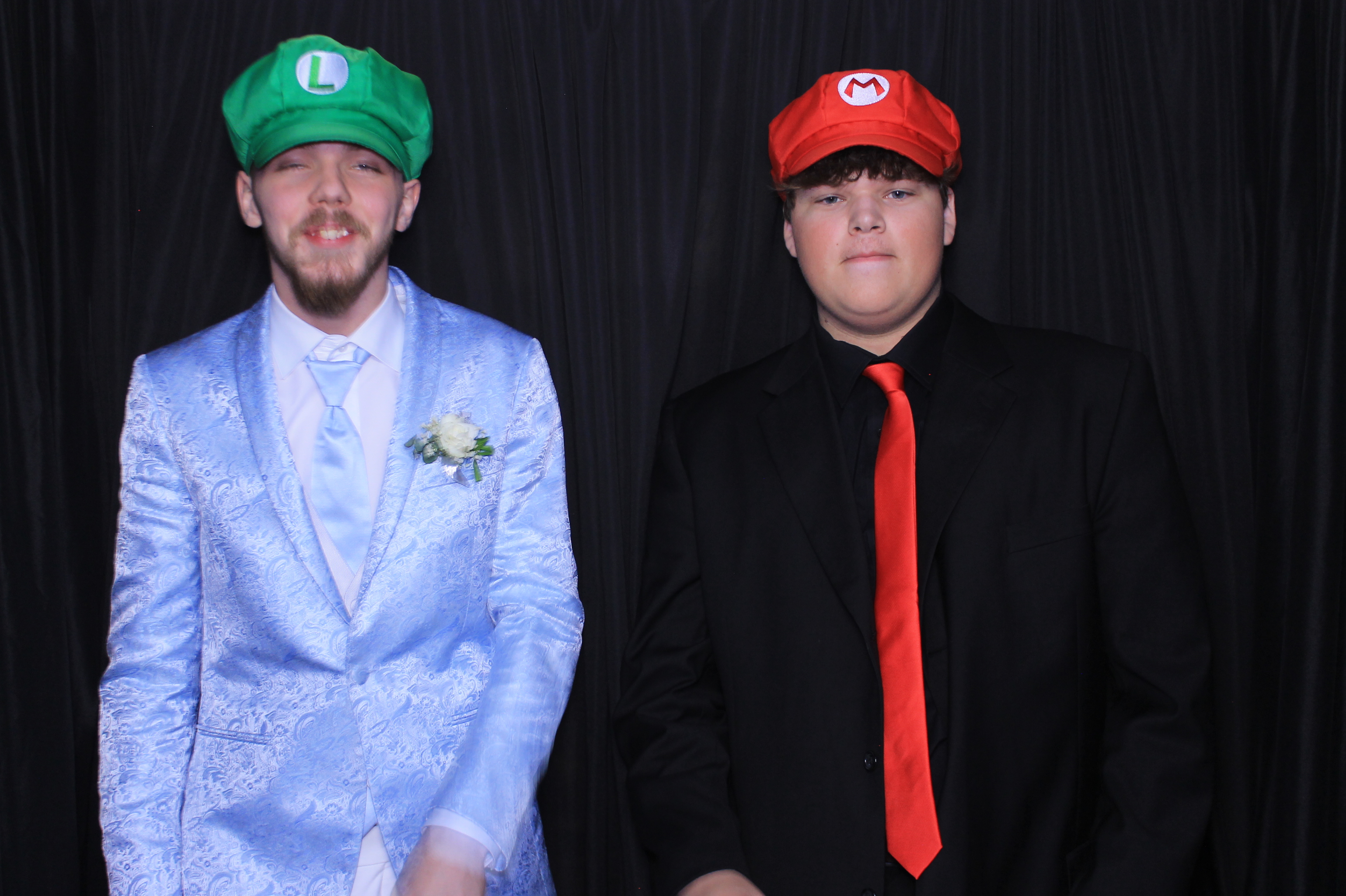 West Clermont 2025 Prom | View more photos from the event at gallery.photoboothcincy.com/u/PhotoBoothCincy/West-Clermont-2025-Prom