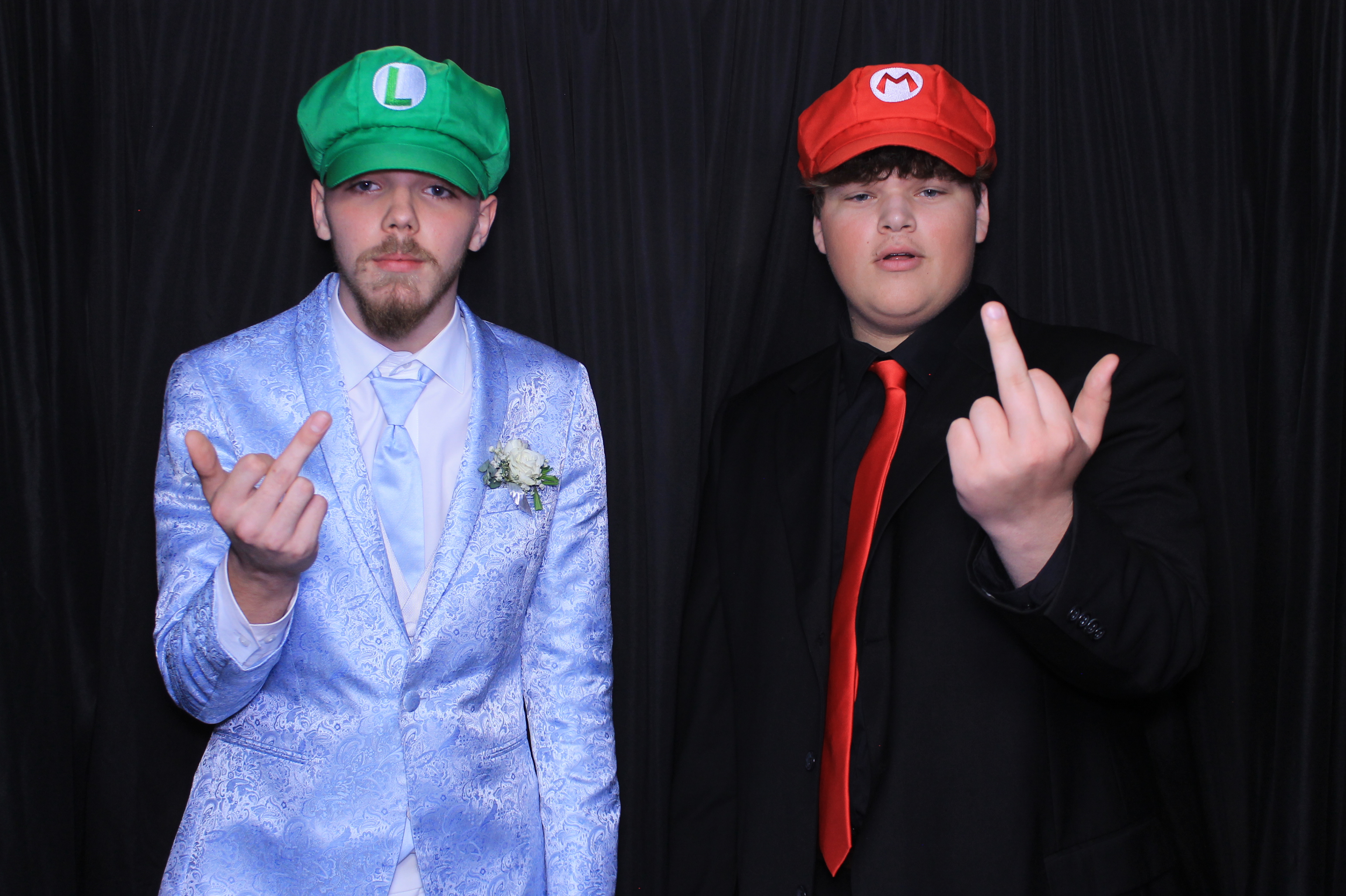 West Clermont 2025 Prom | View more photos from the event at gallery.photoboothcincy.com/u/PhotoBoothCincy/West-Clermont-2025-Prom