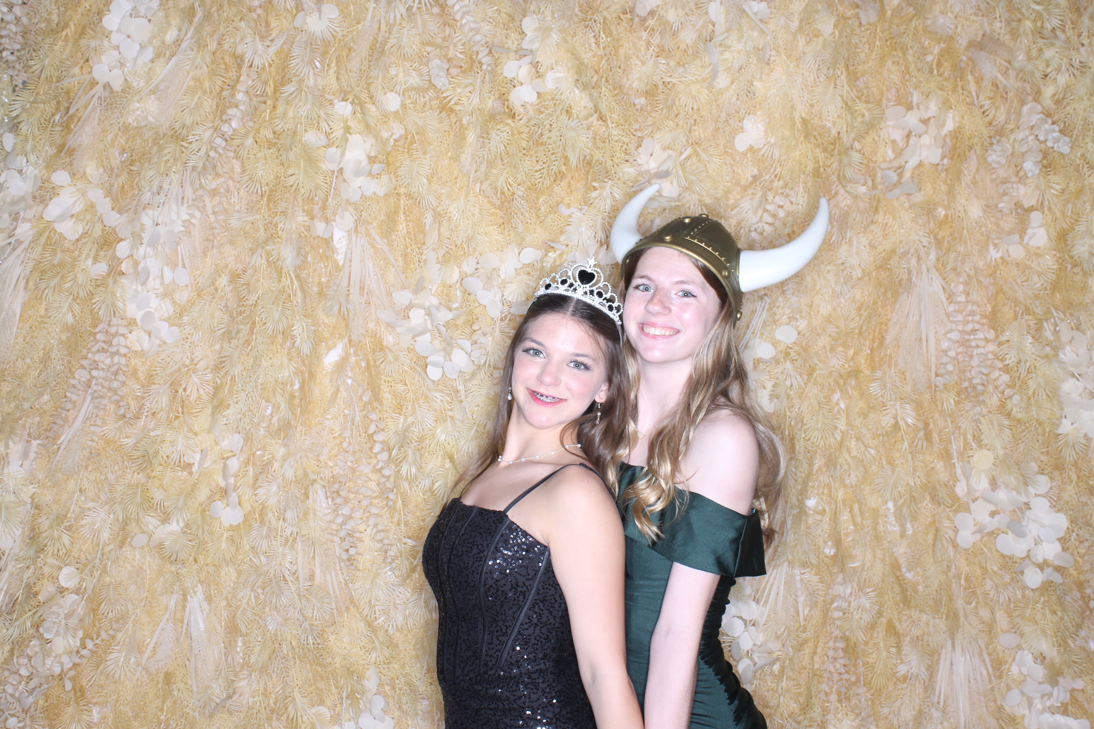 West Clermont 2025 Prom | View more photos from the event at gallery.photoboothcincy.com/u/PhotoBoothCincy/West-Clermont-2025-Prom