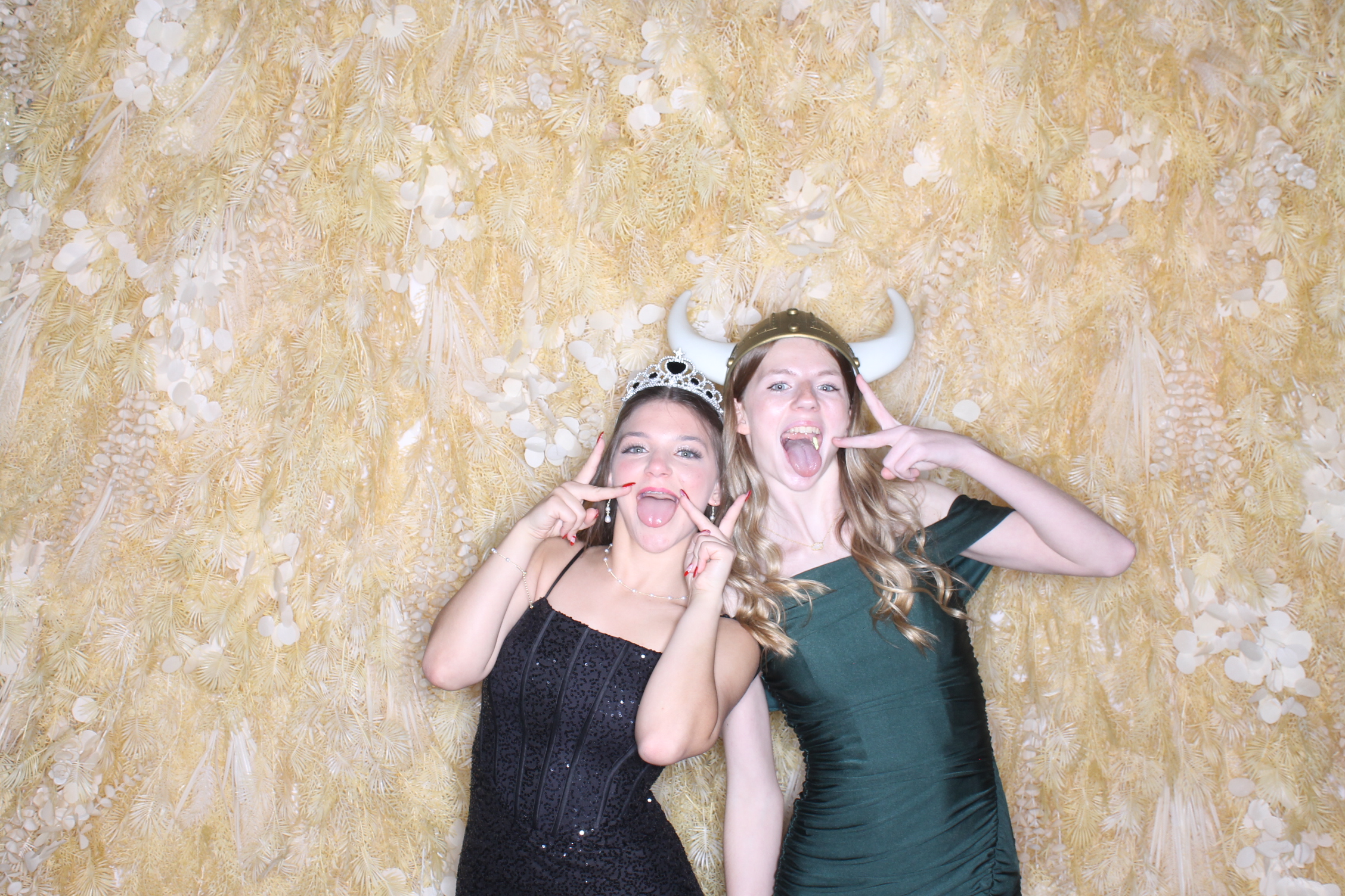 West Clermont 2025 Prom | View more photos from the event at gallery.photoboothcincy.com/u/PhotoBoothCincy/West-Clermont-2025-Prom